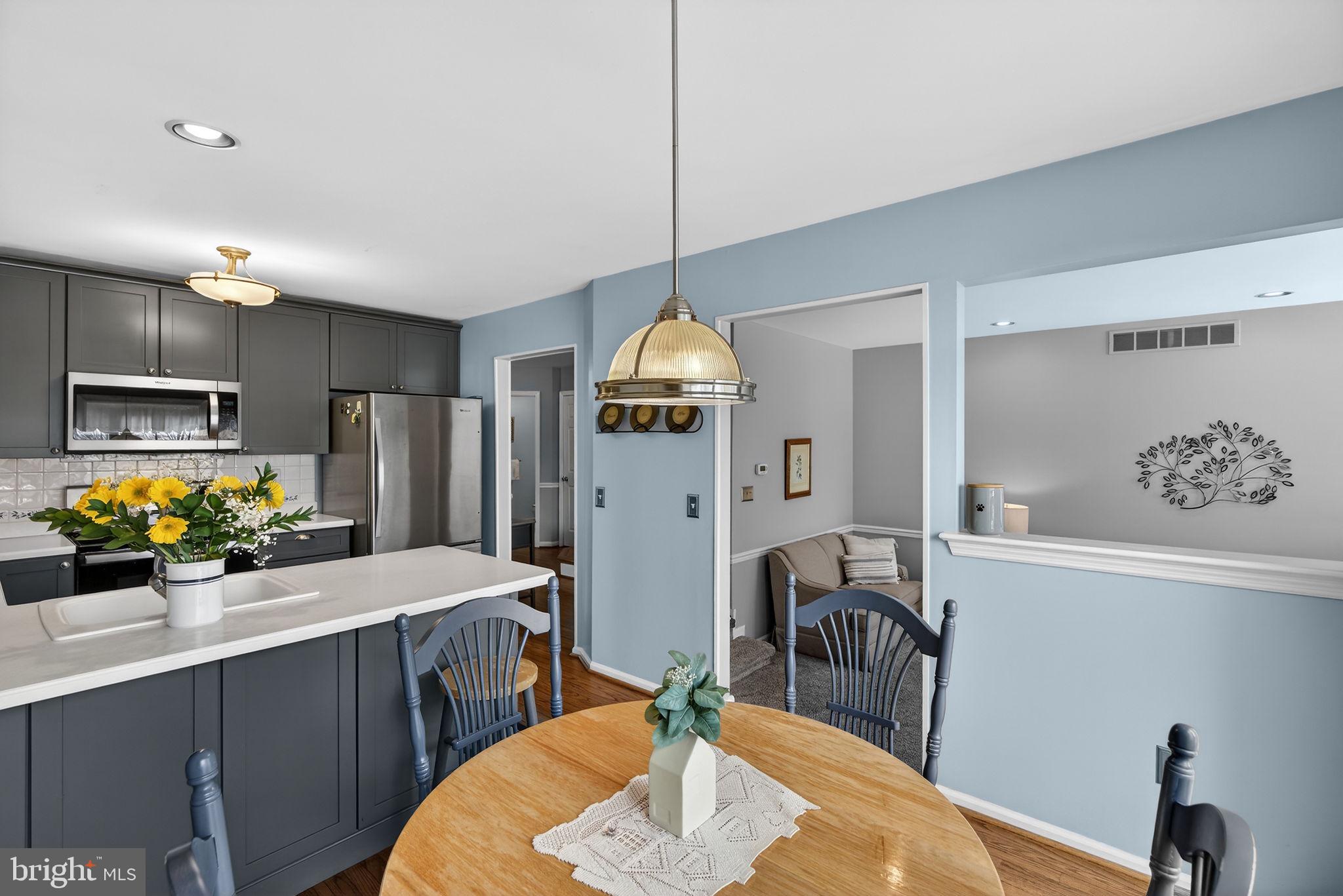 PINECREST - Residential