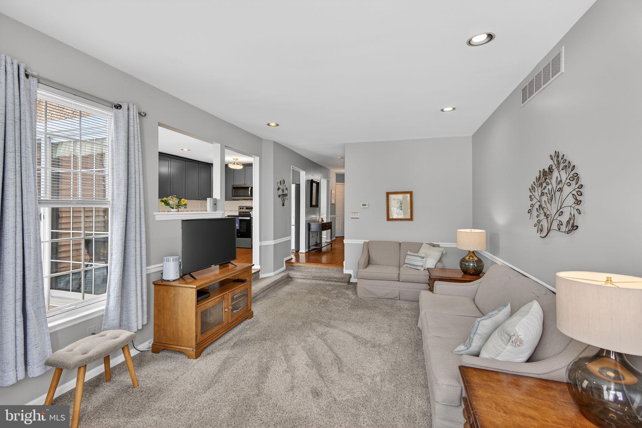 PINECREST - Residential