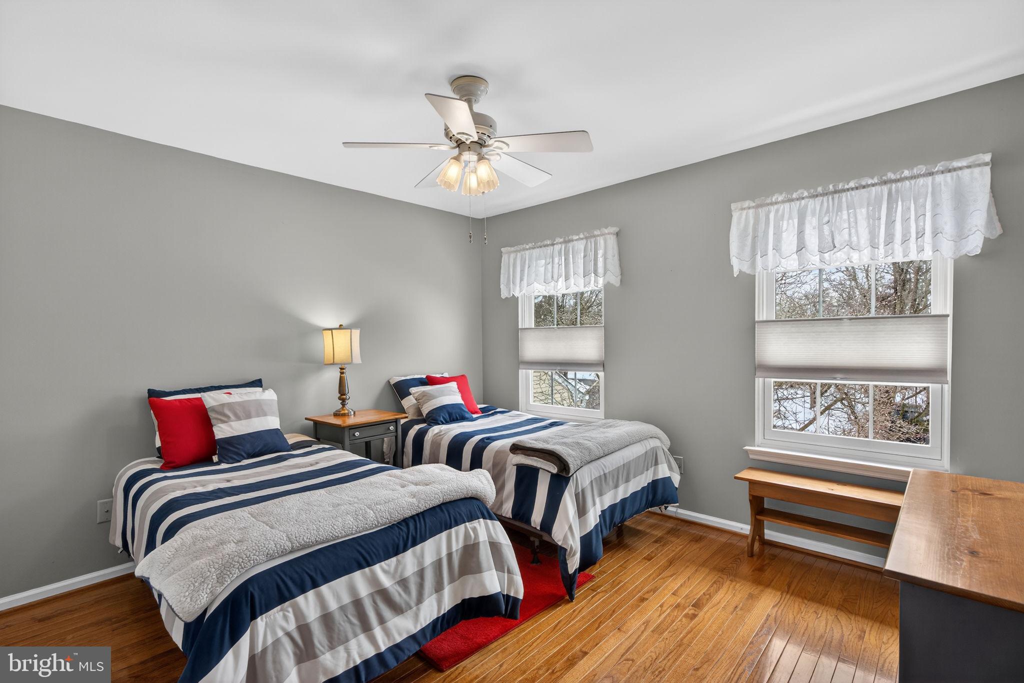 PINECREST - Residential