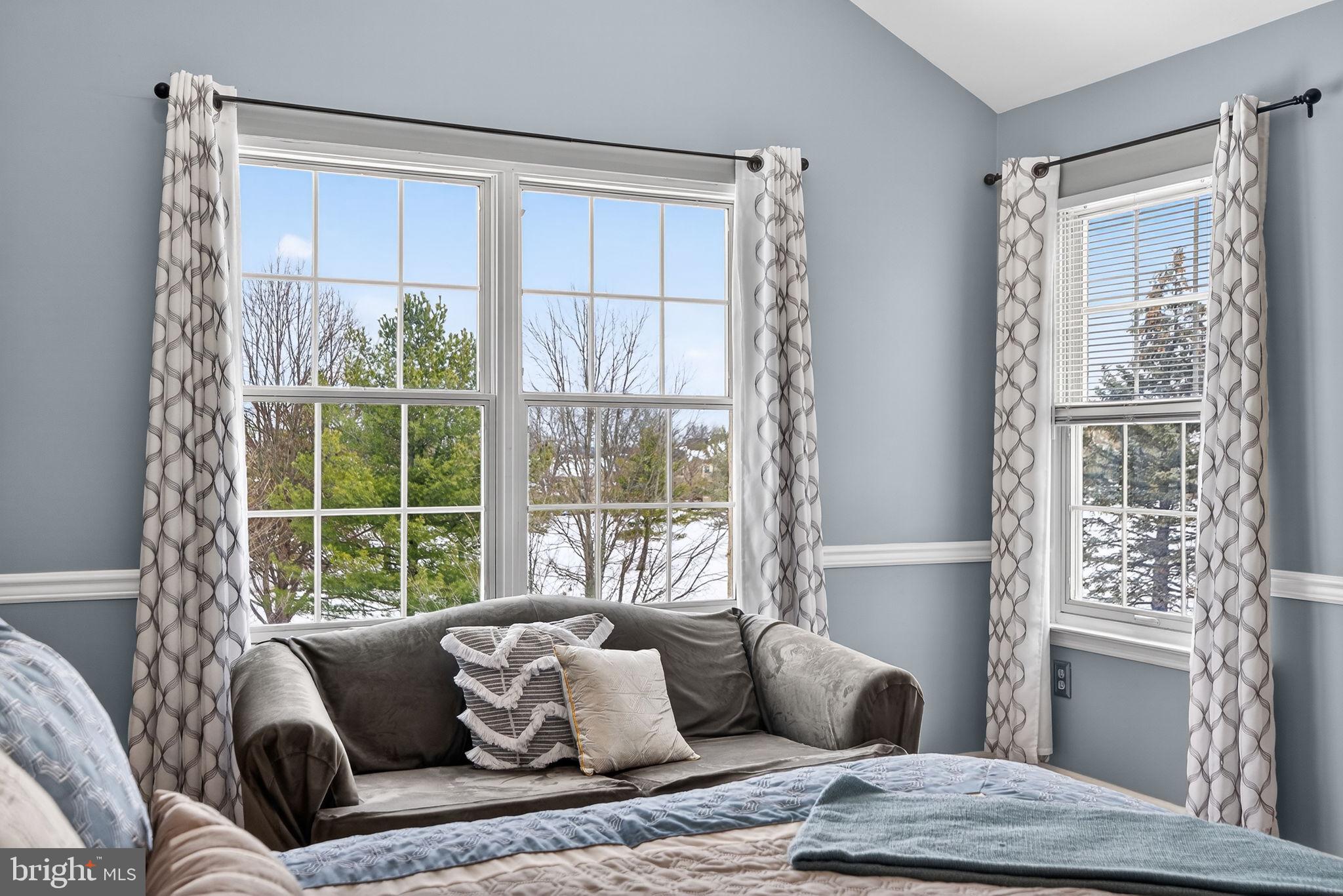 PINECREST - Residential