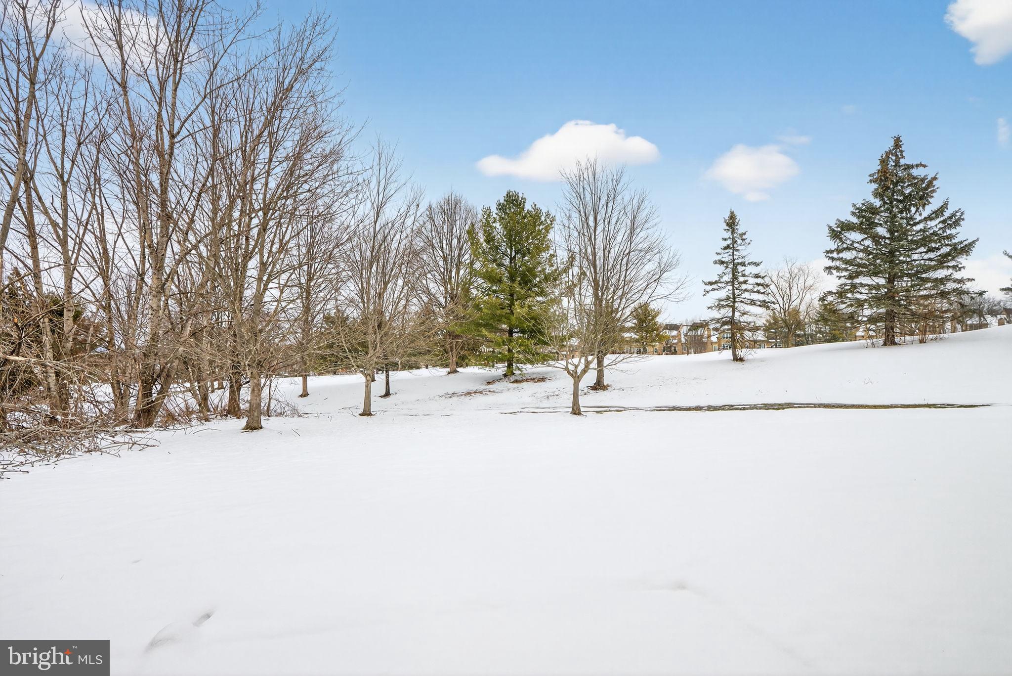 PINECREST - Residential