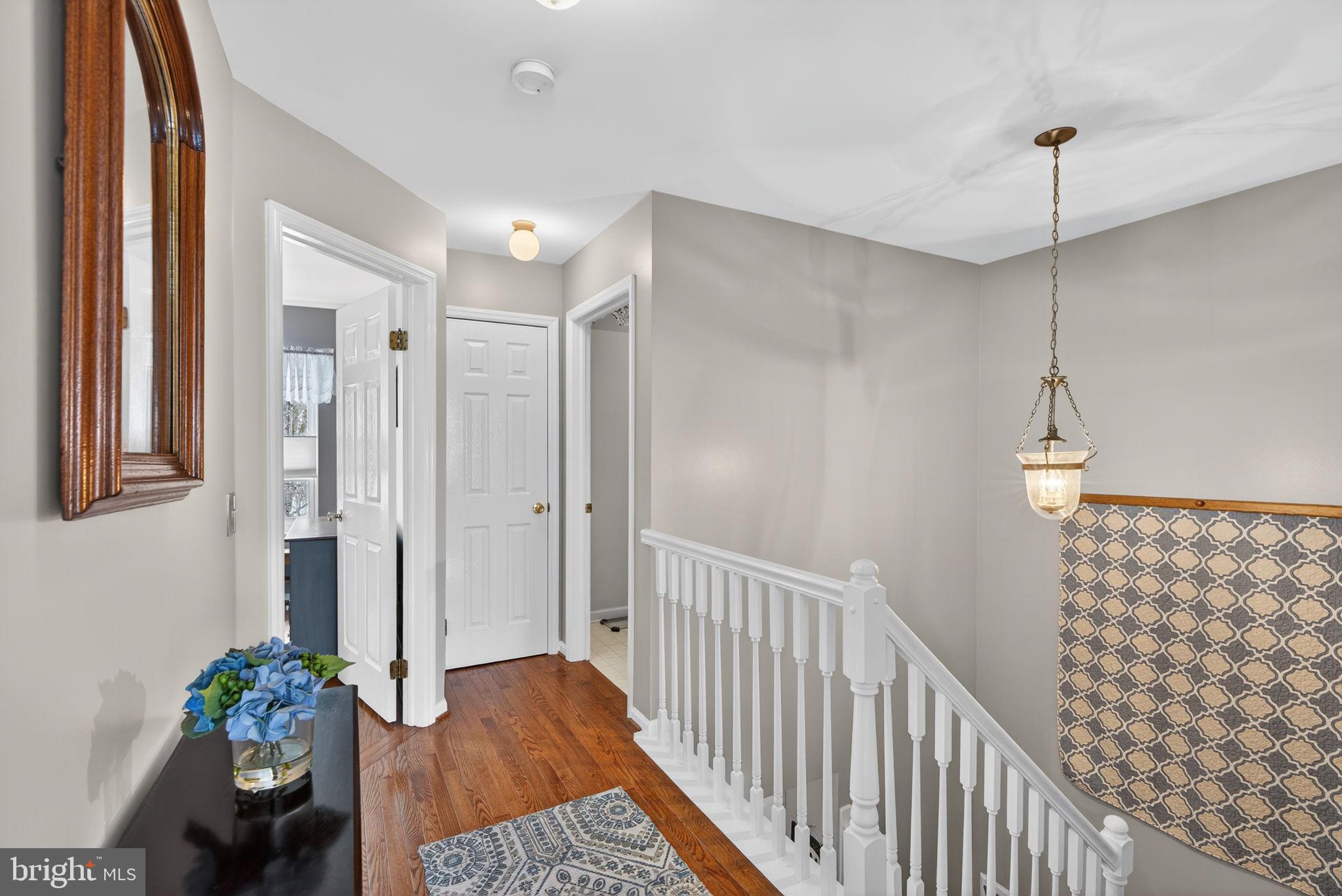 PINECREST - Residential