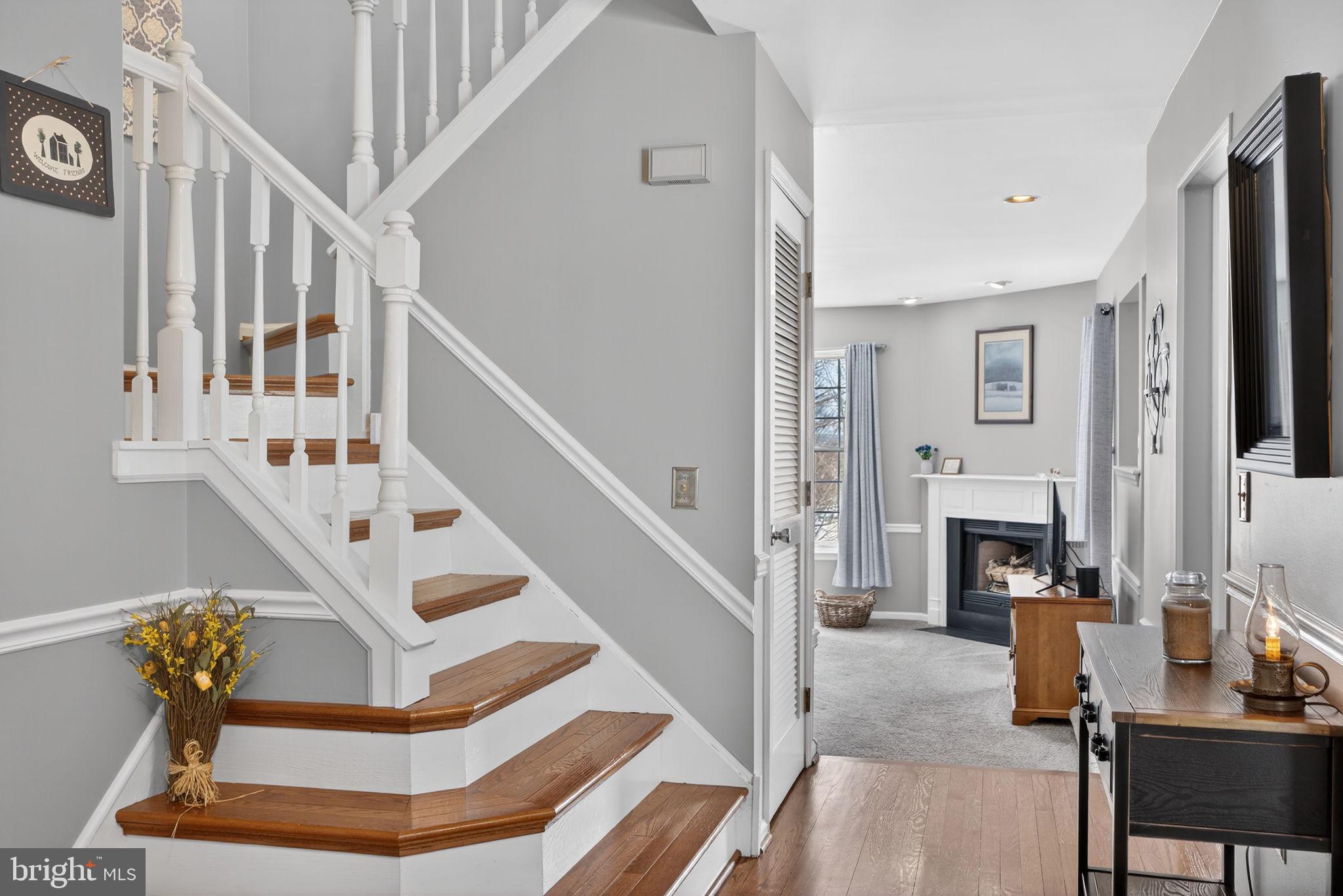 PINECREST - Residential