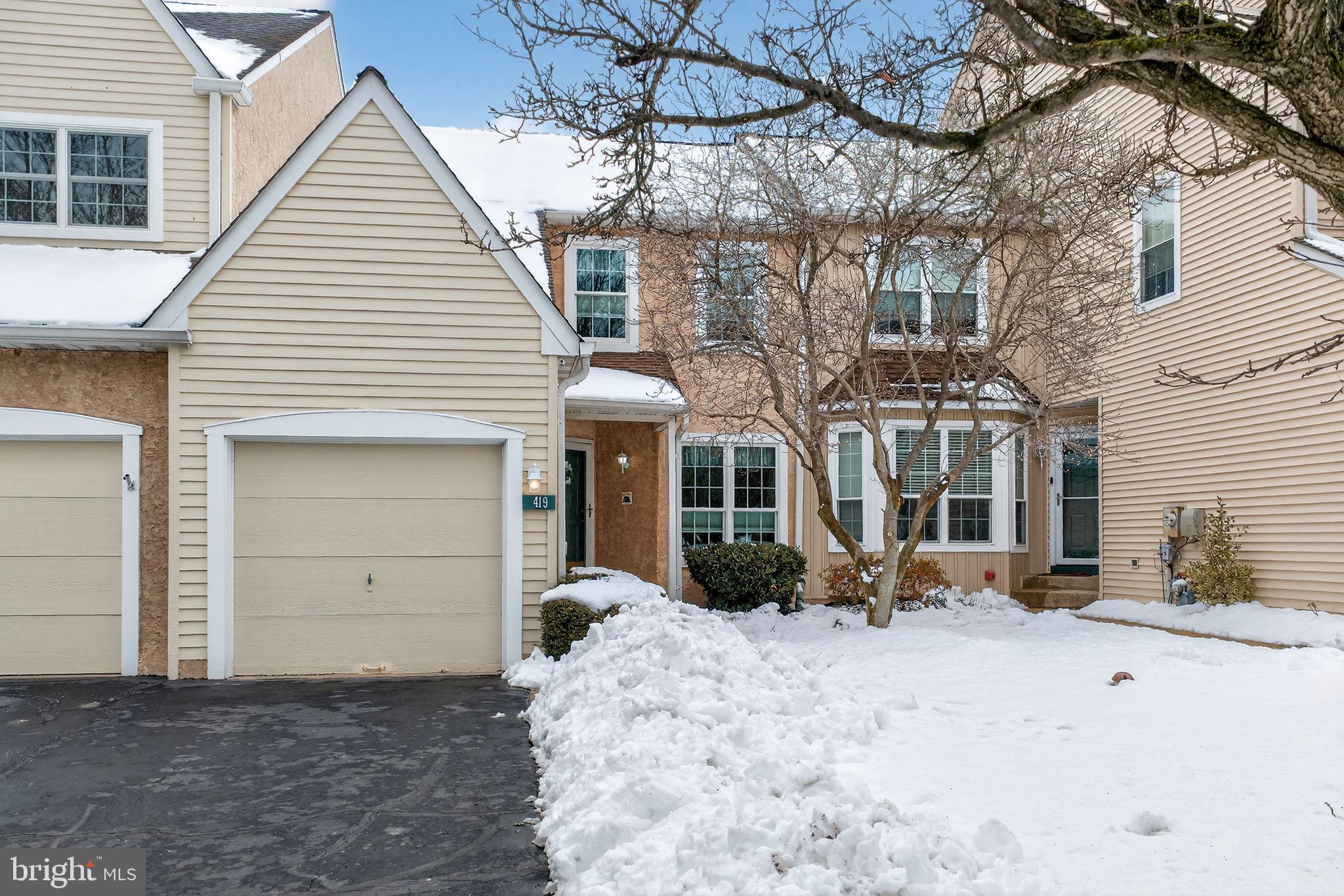 419 COUNTRY CLUB DRIVE