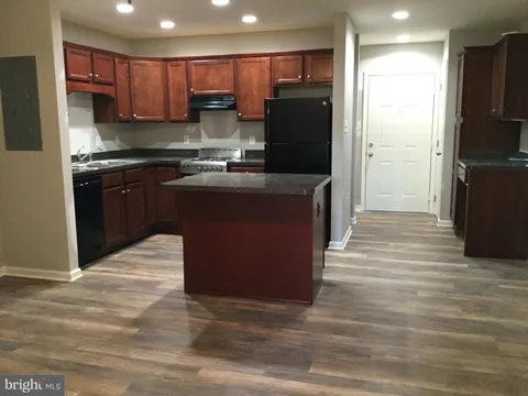 143 N Fort Street Unit 2, Strasburg, VA MLS: VASH2013328