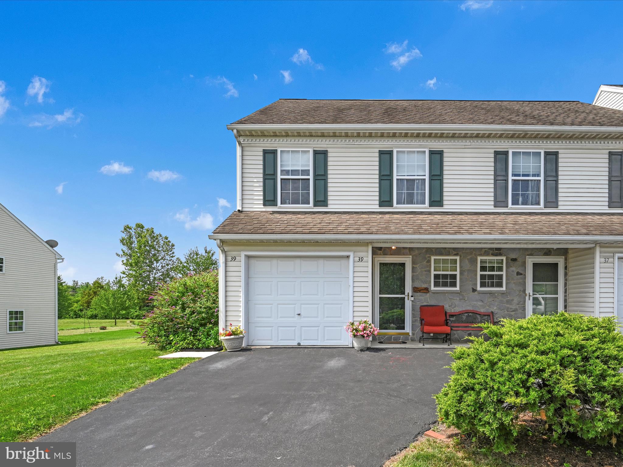 39 HERON DRIVE