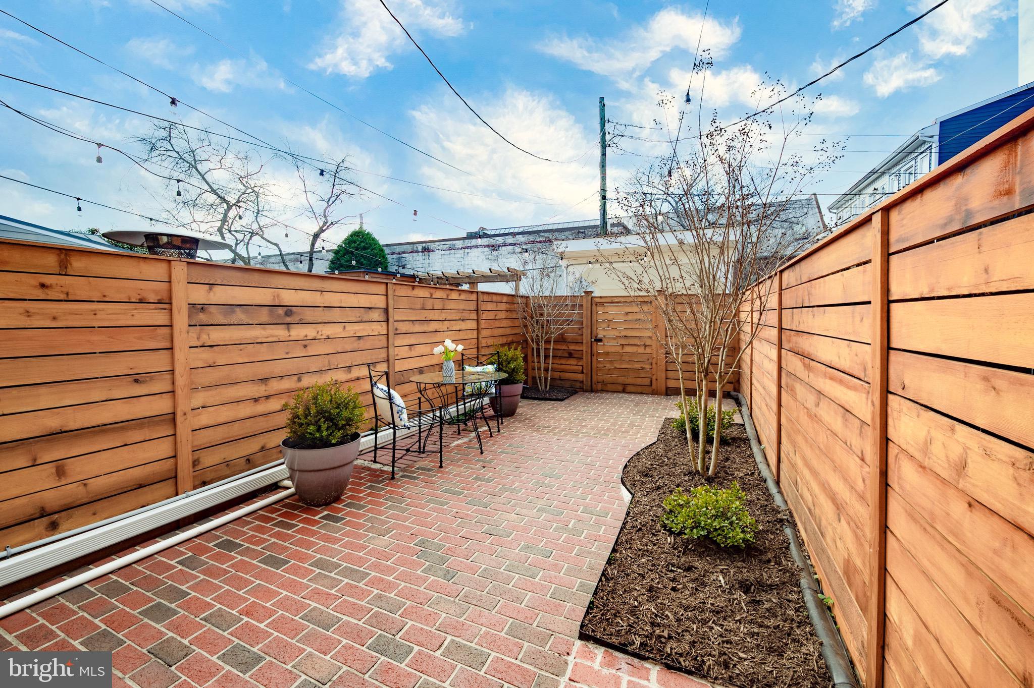 OLD TOWN - Residential