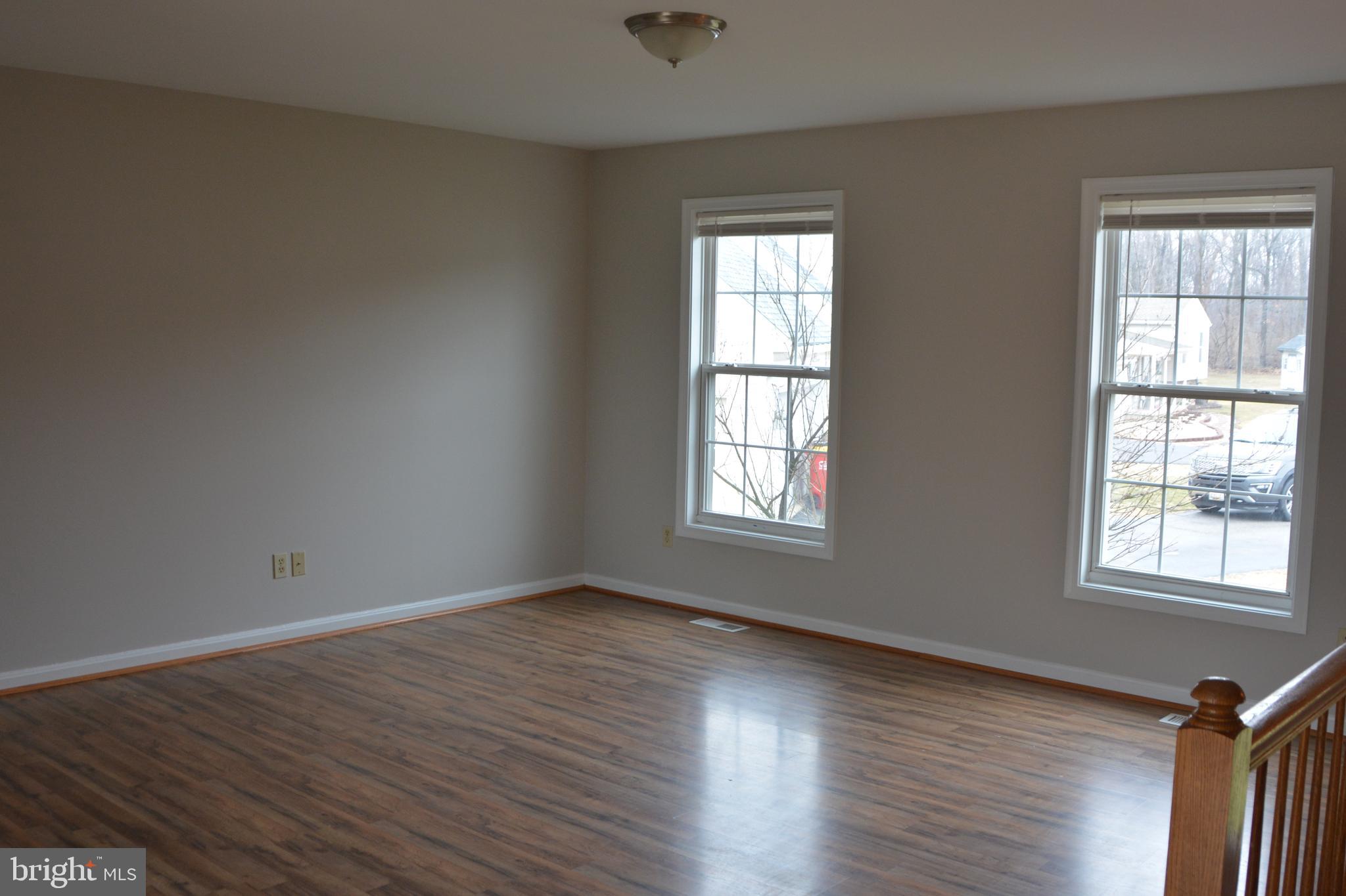 STERLING OAKS - Residential Lease