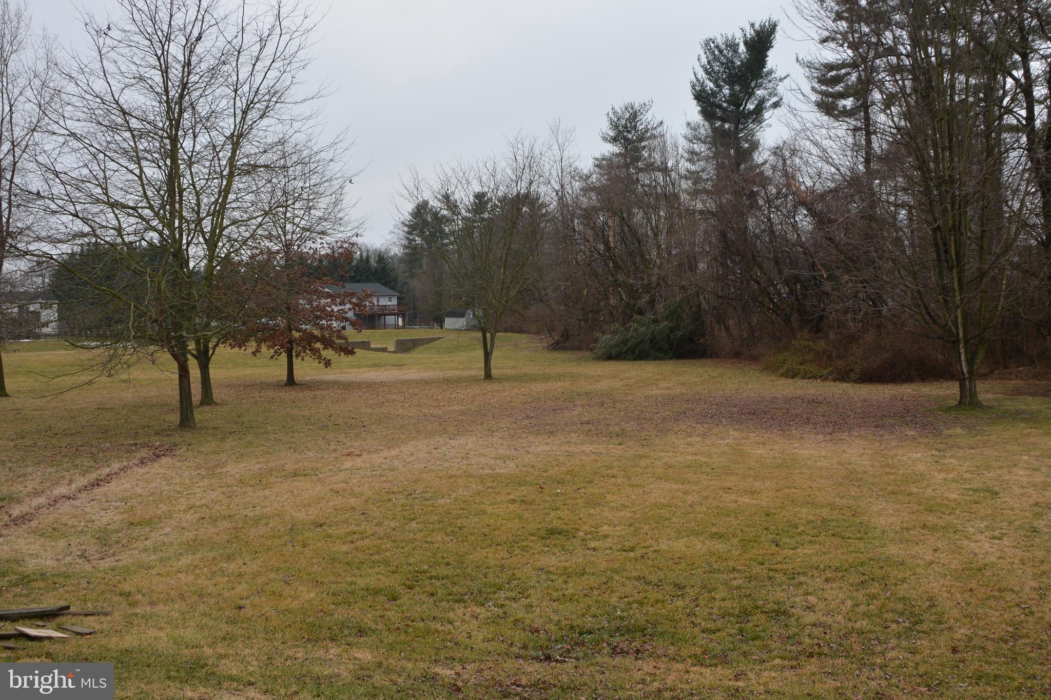 STERLING OAKS - Residential Lease