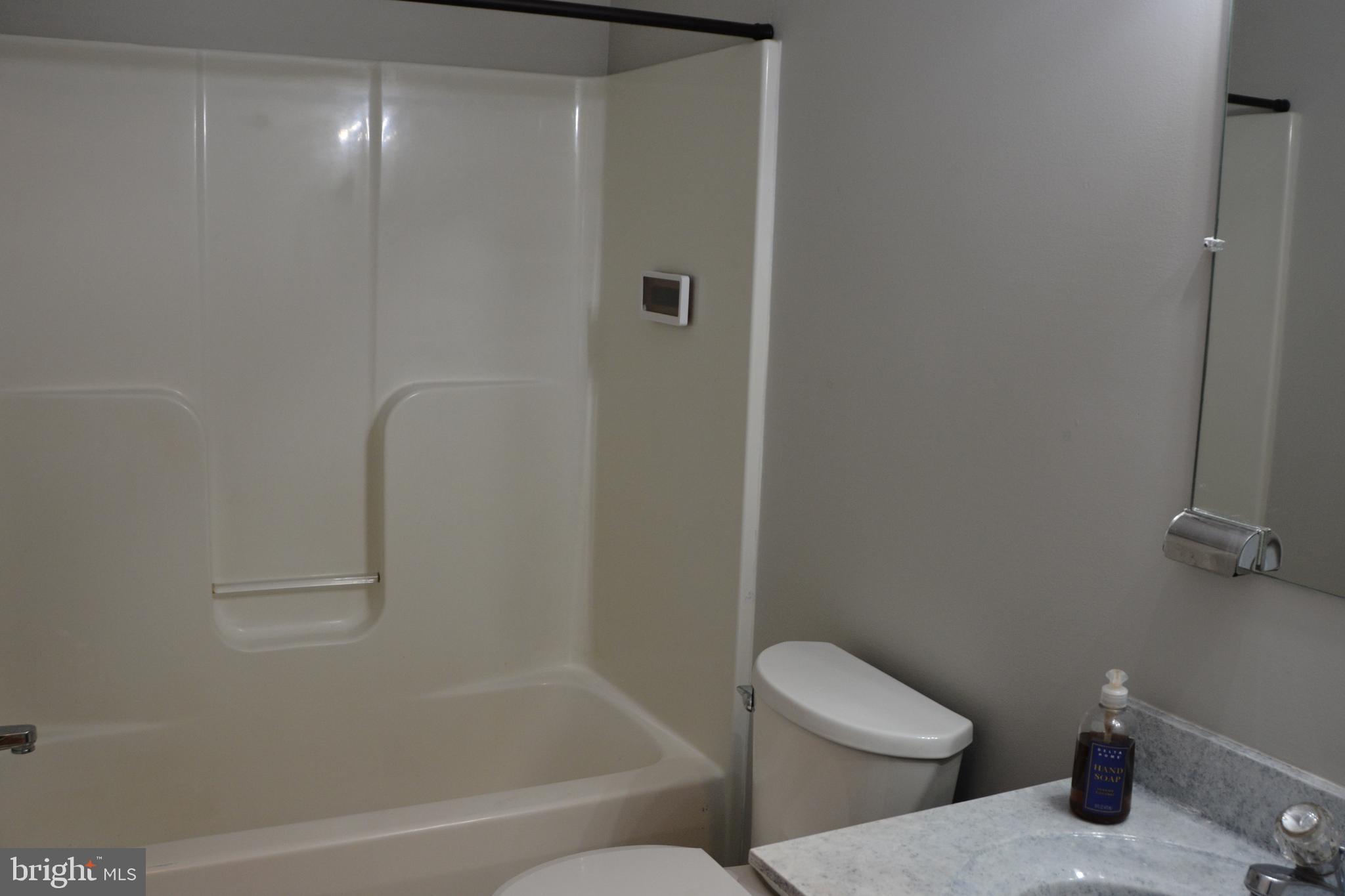 STERLING OAKS - Residential Lease