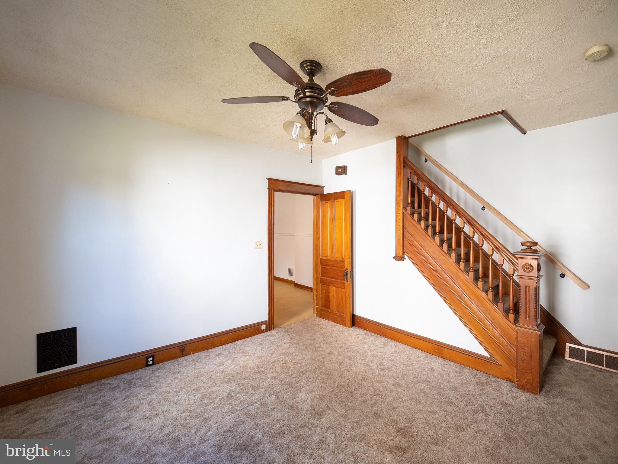 SOUTH EASTON - Residential