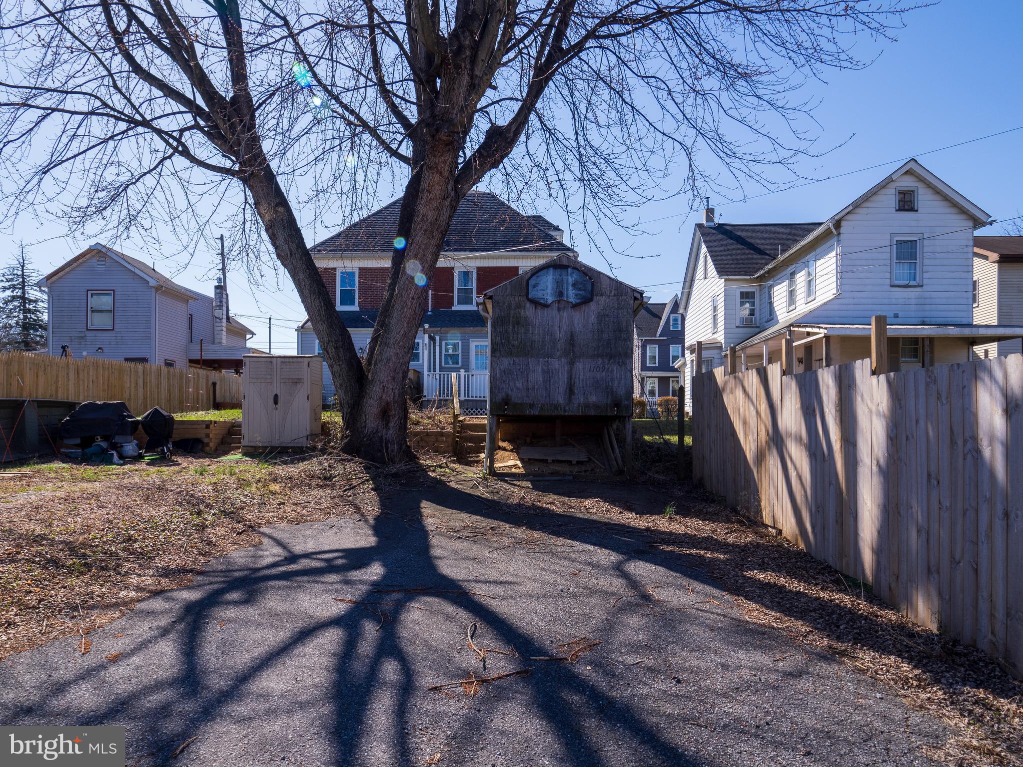 SOUTH EASTON - Residential