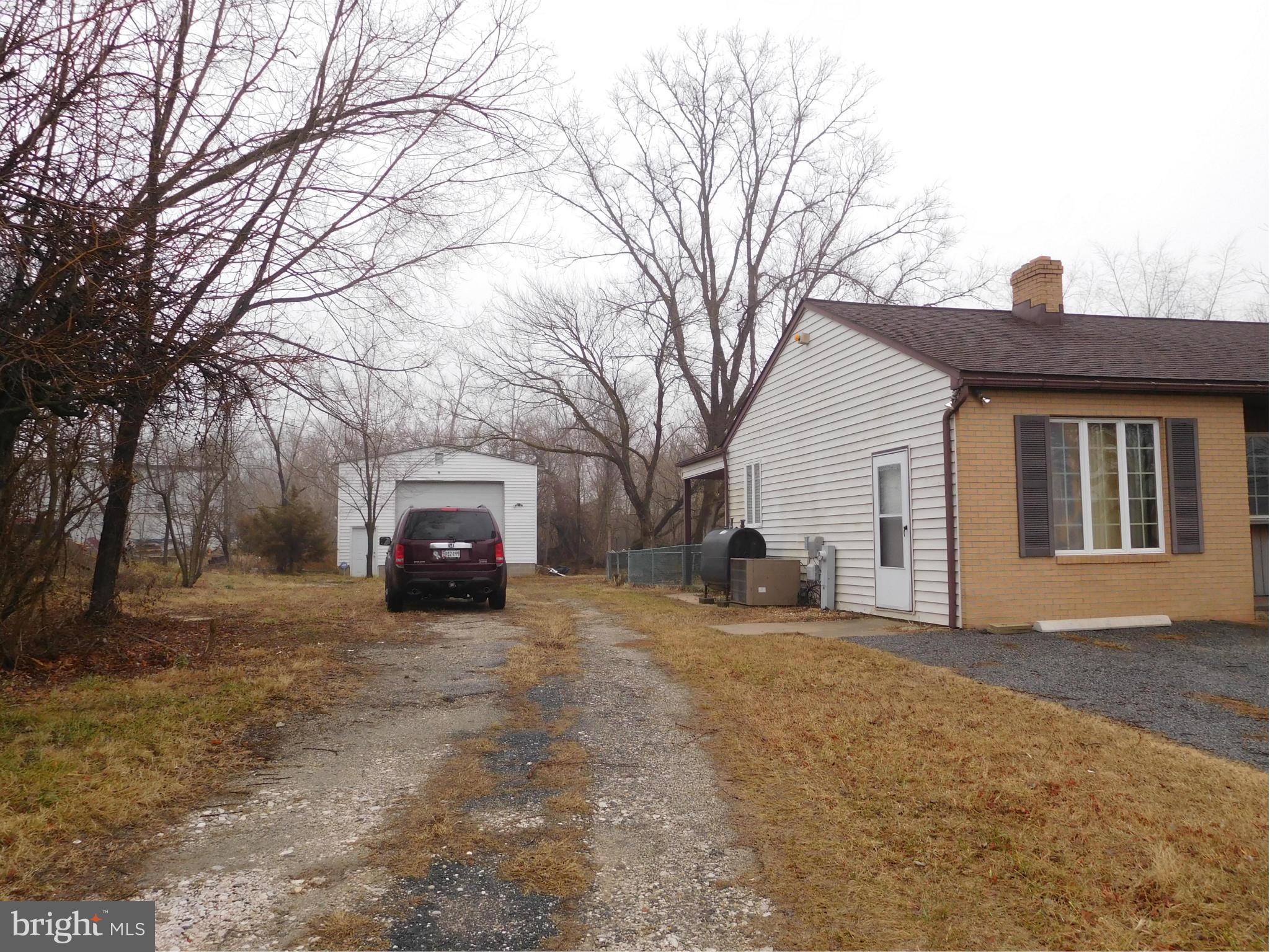 WHITE MARSH - Commercial Lease