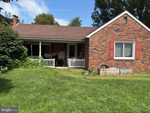 Photo of 2105 Hobson Road, LANCASTER, PA 17602 (MLS # PALA2074916)