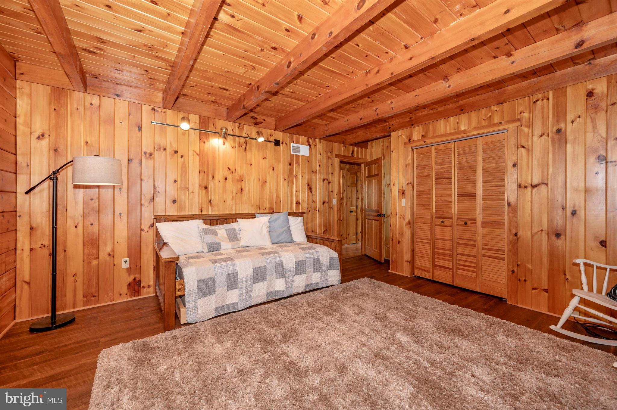 LAKE MEADE - Residential