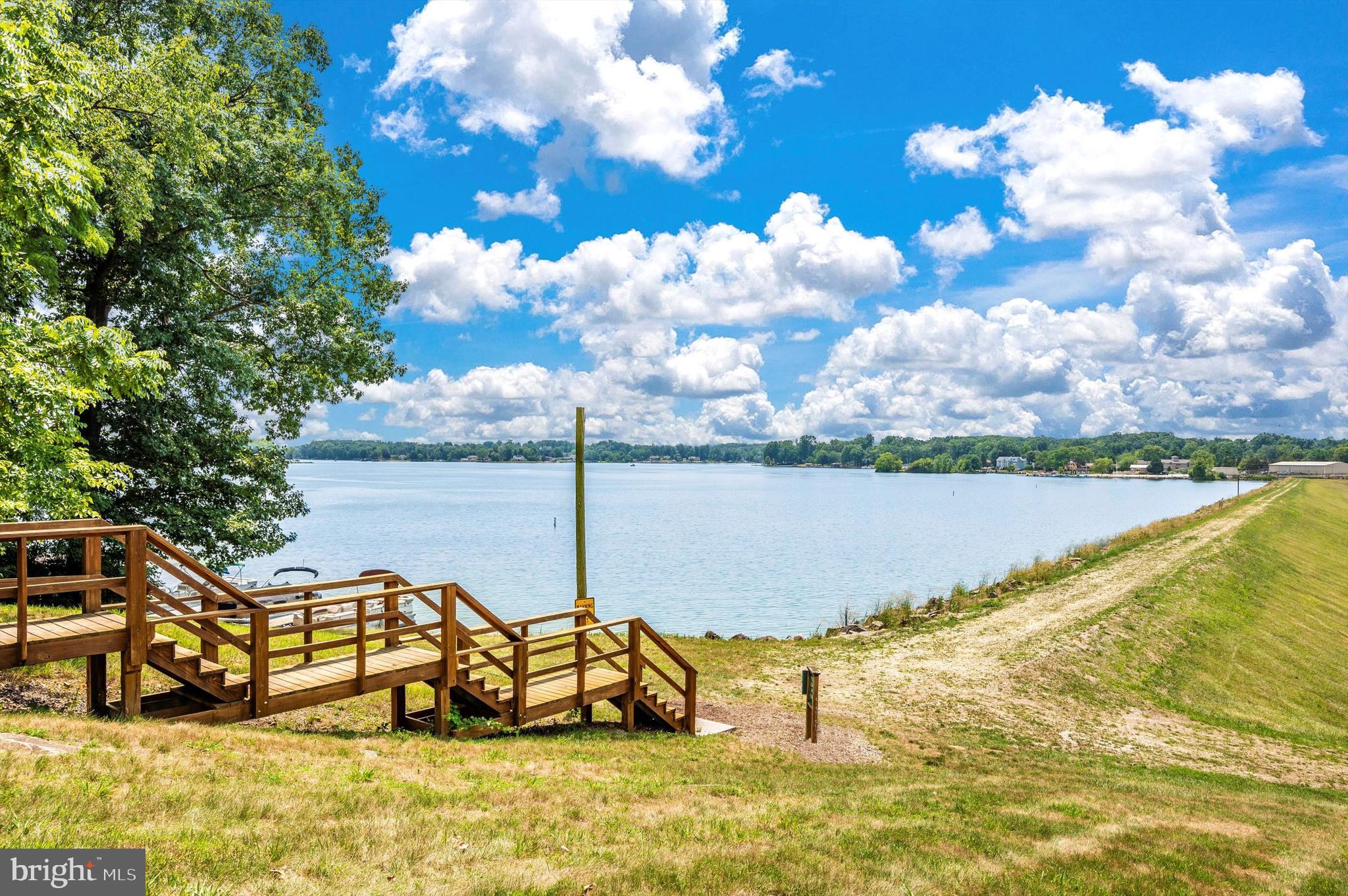 LAKE MEADE - Residential