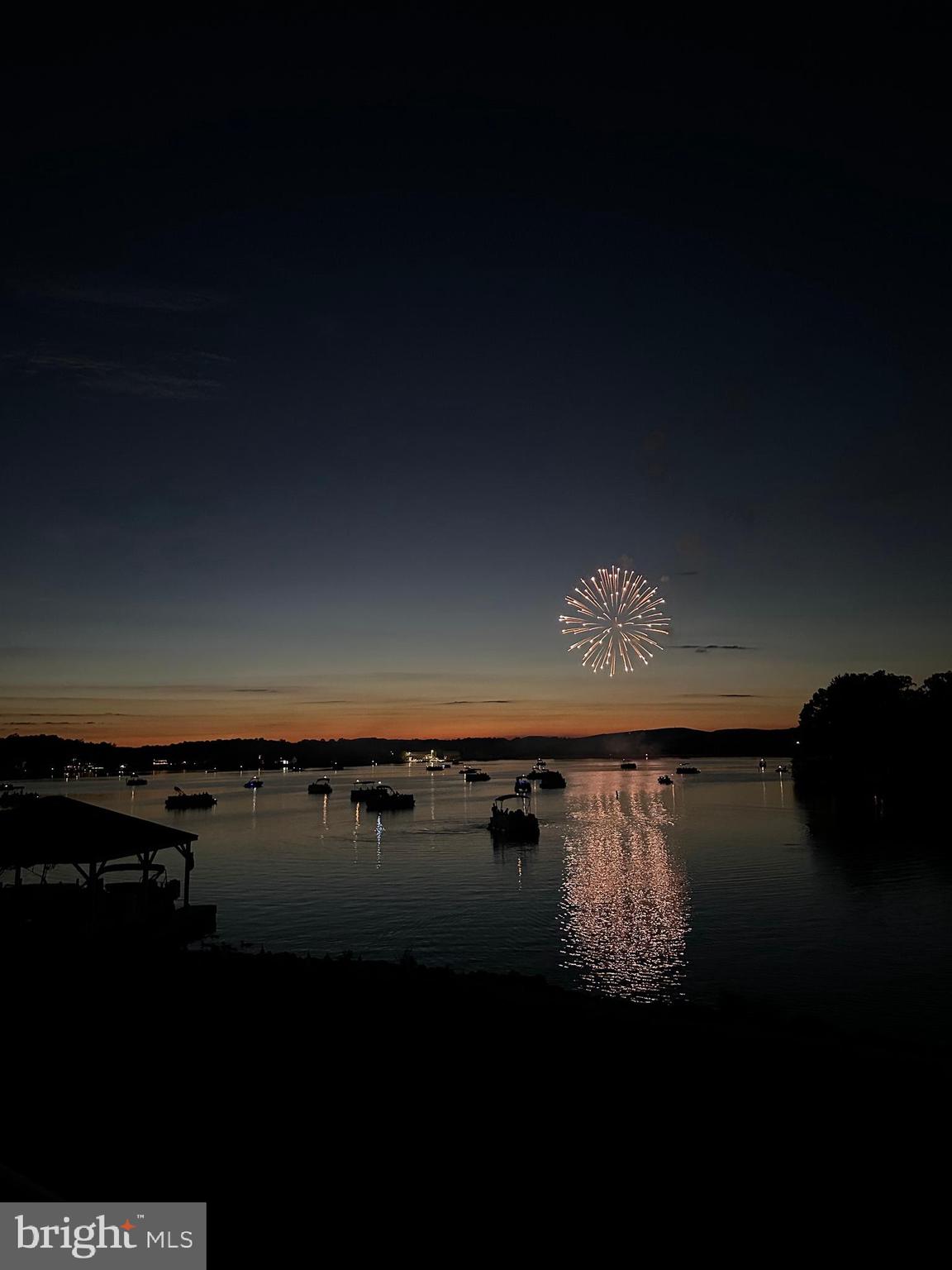 LAKE MEADE - Residential