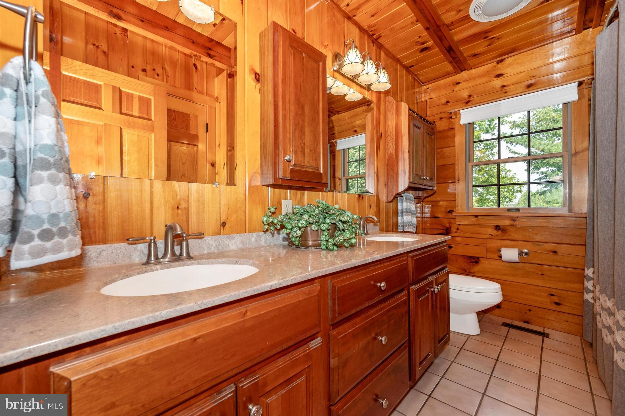 LAKE MEADE - Residential