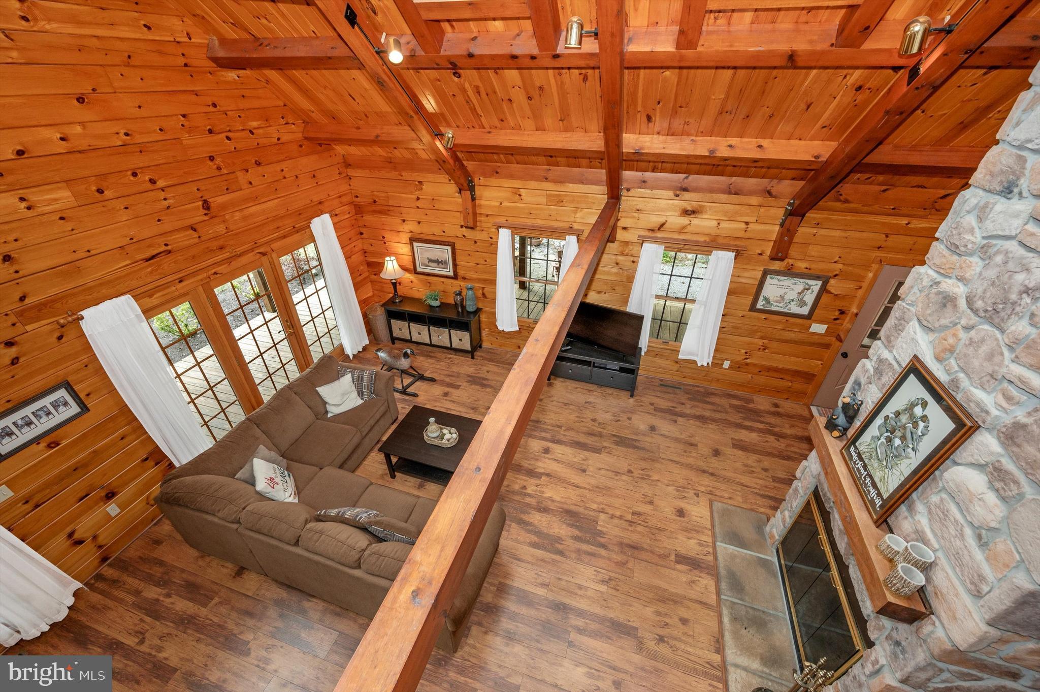 LAKE MEADE - Residential