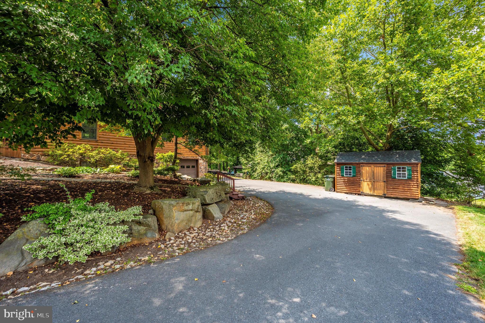 LAKE MEADE - Residential