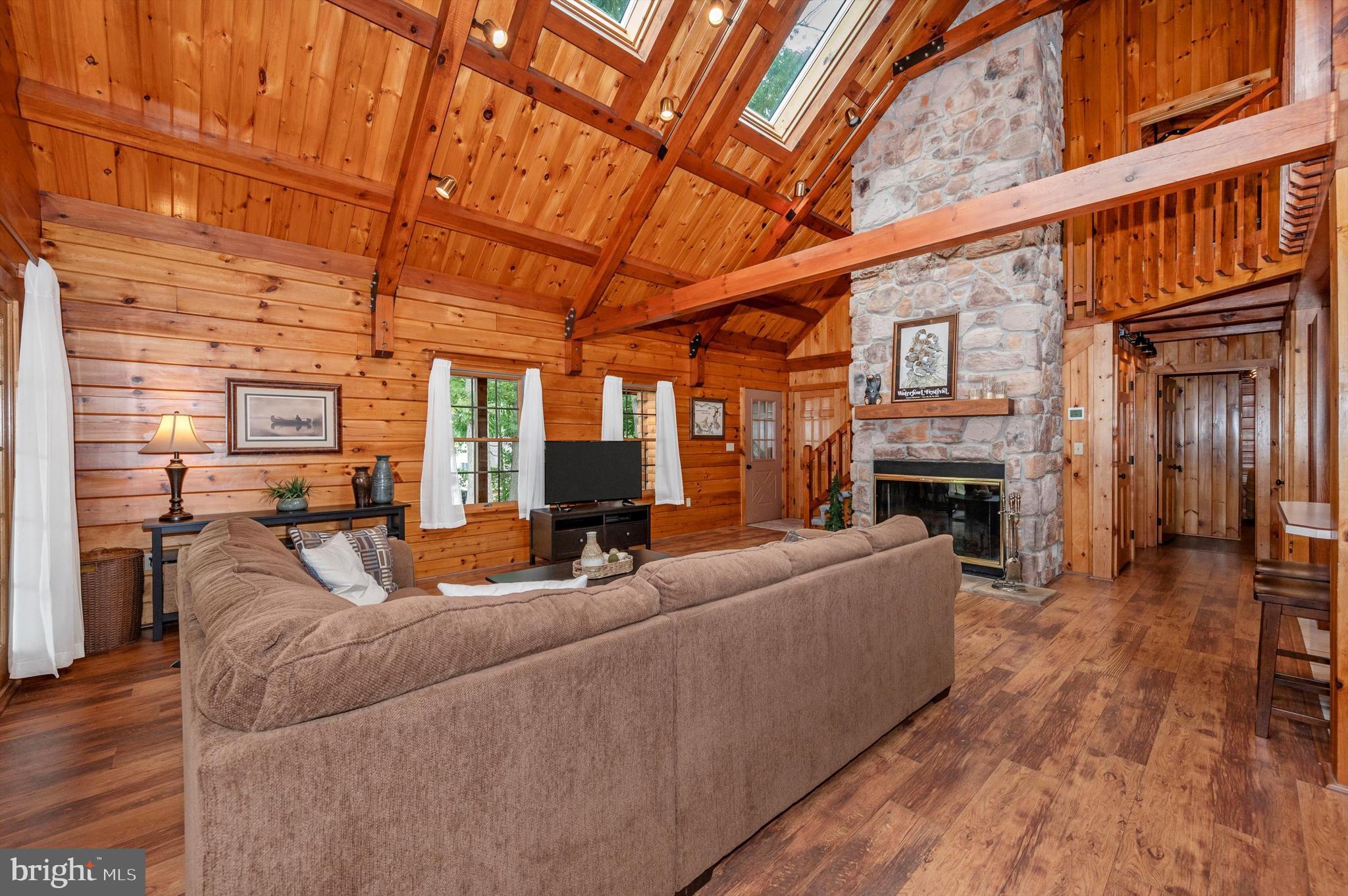 LAKE MEADE - Residential