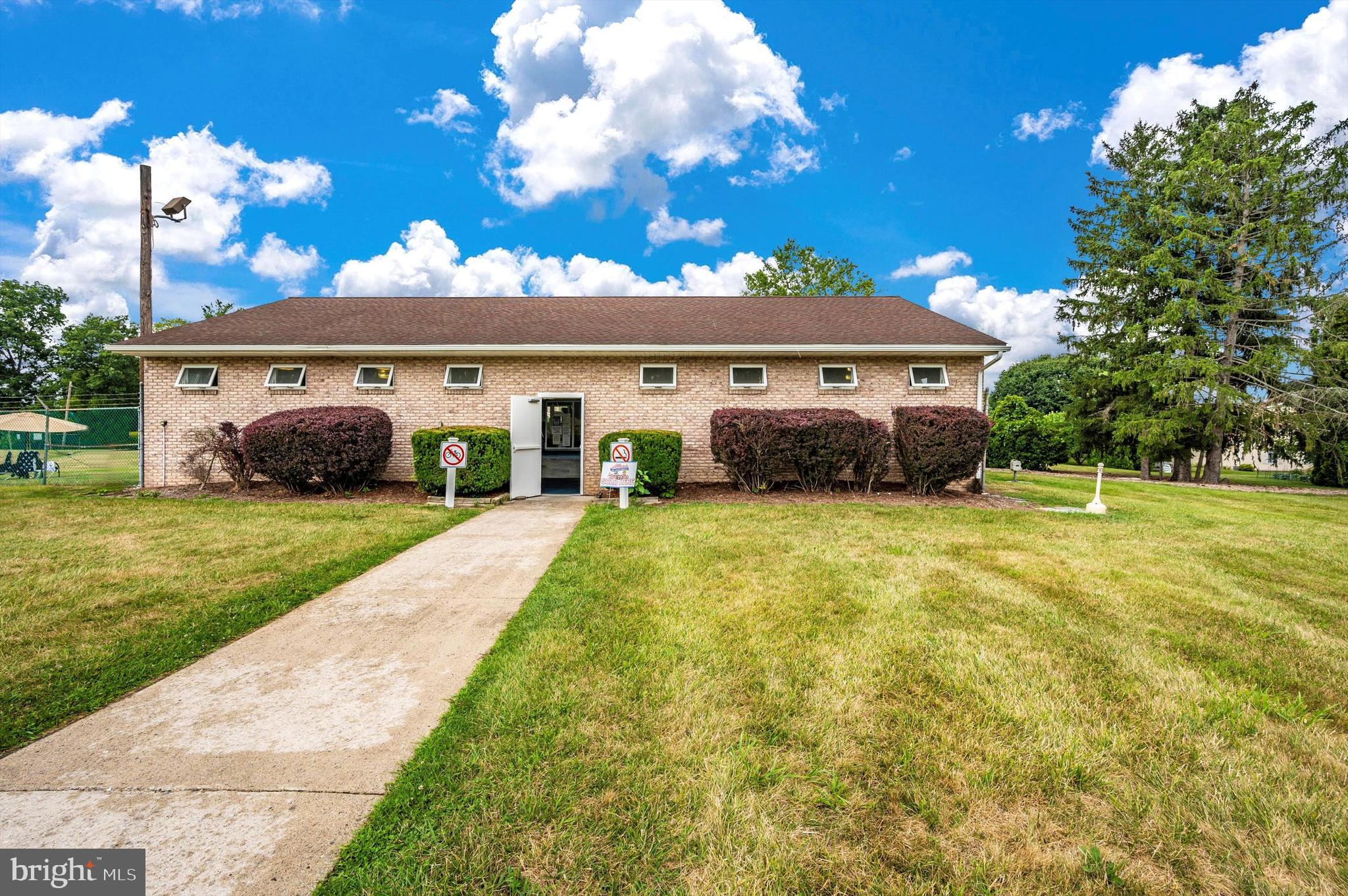 LAKE MEADE - Residential