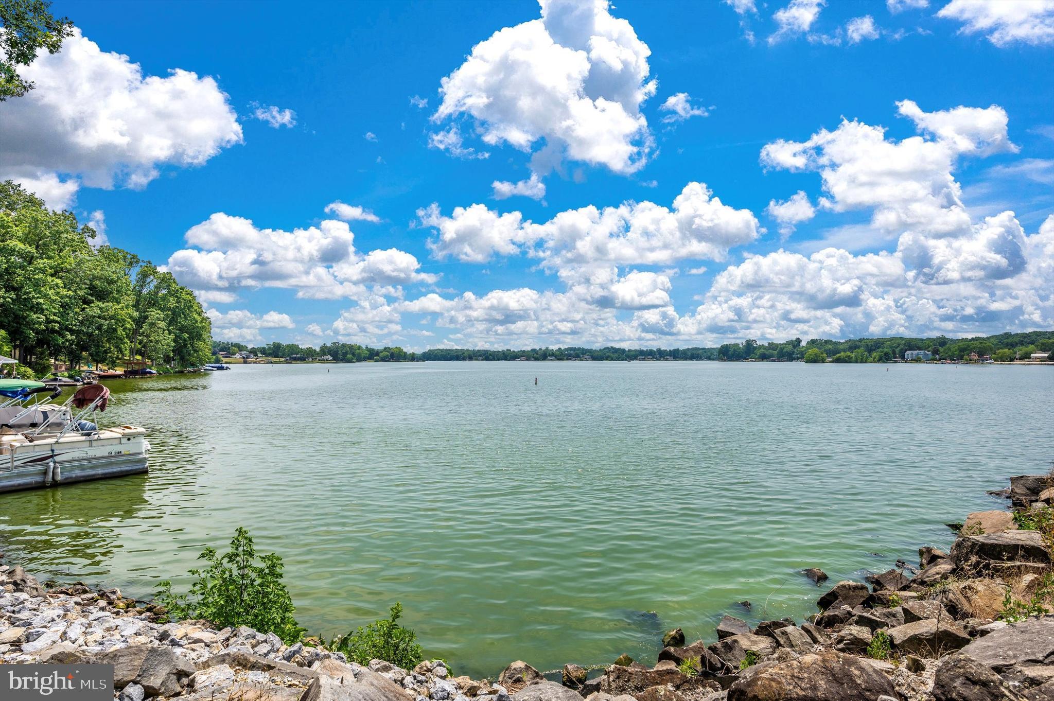 LAKE MEADE - Residential