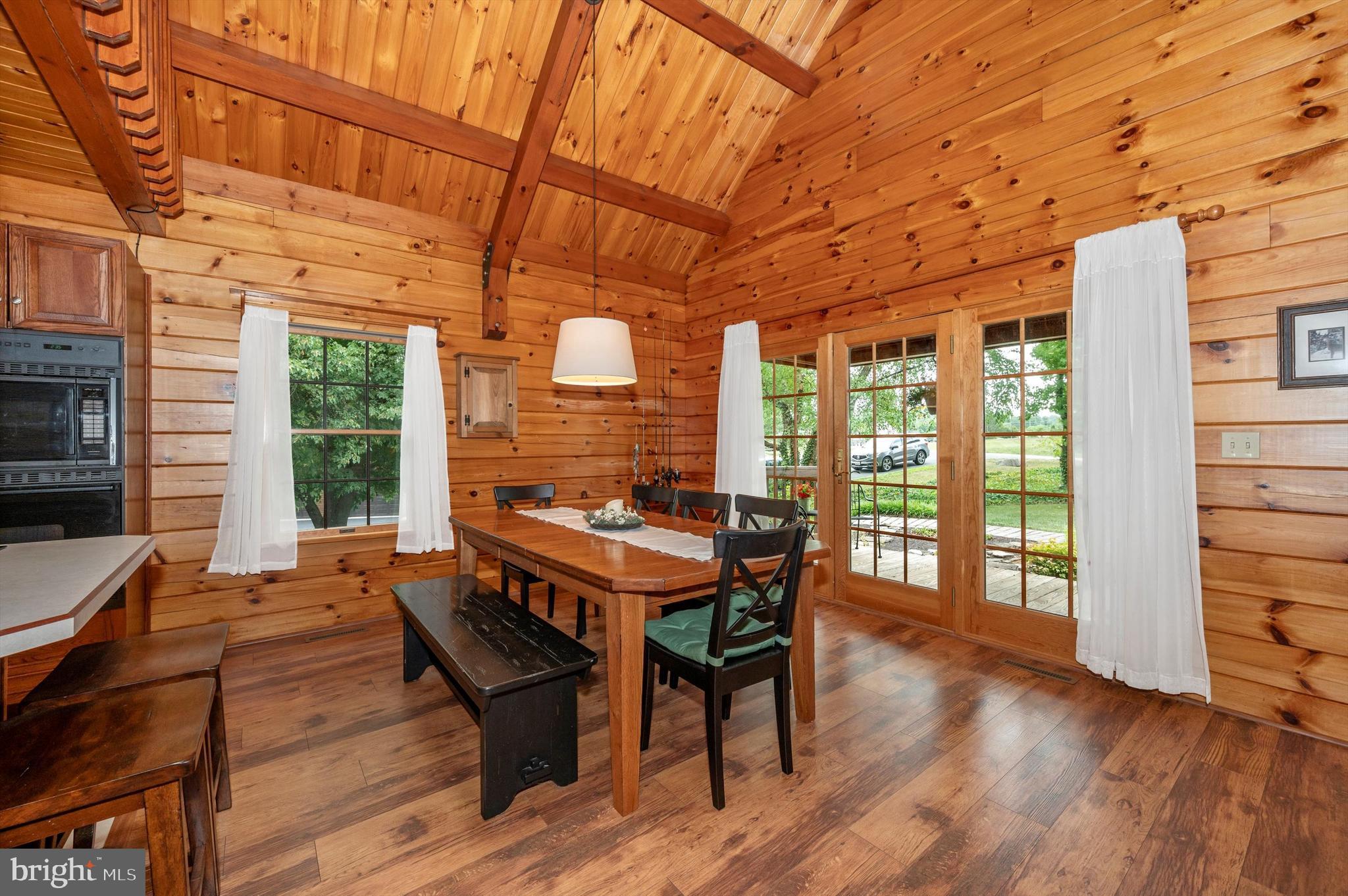 LAKE MEADE - Residential