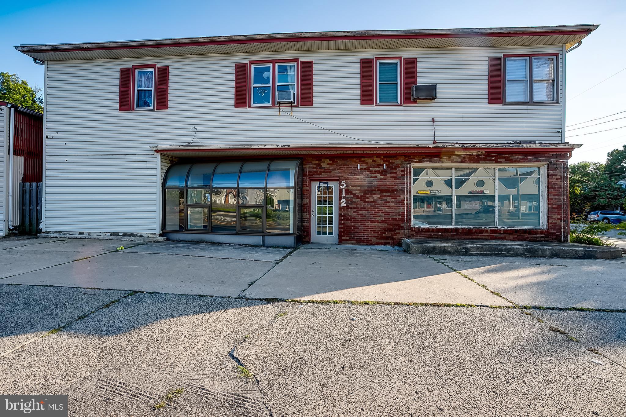 512 N WHITE HORSE PIKE