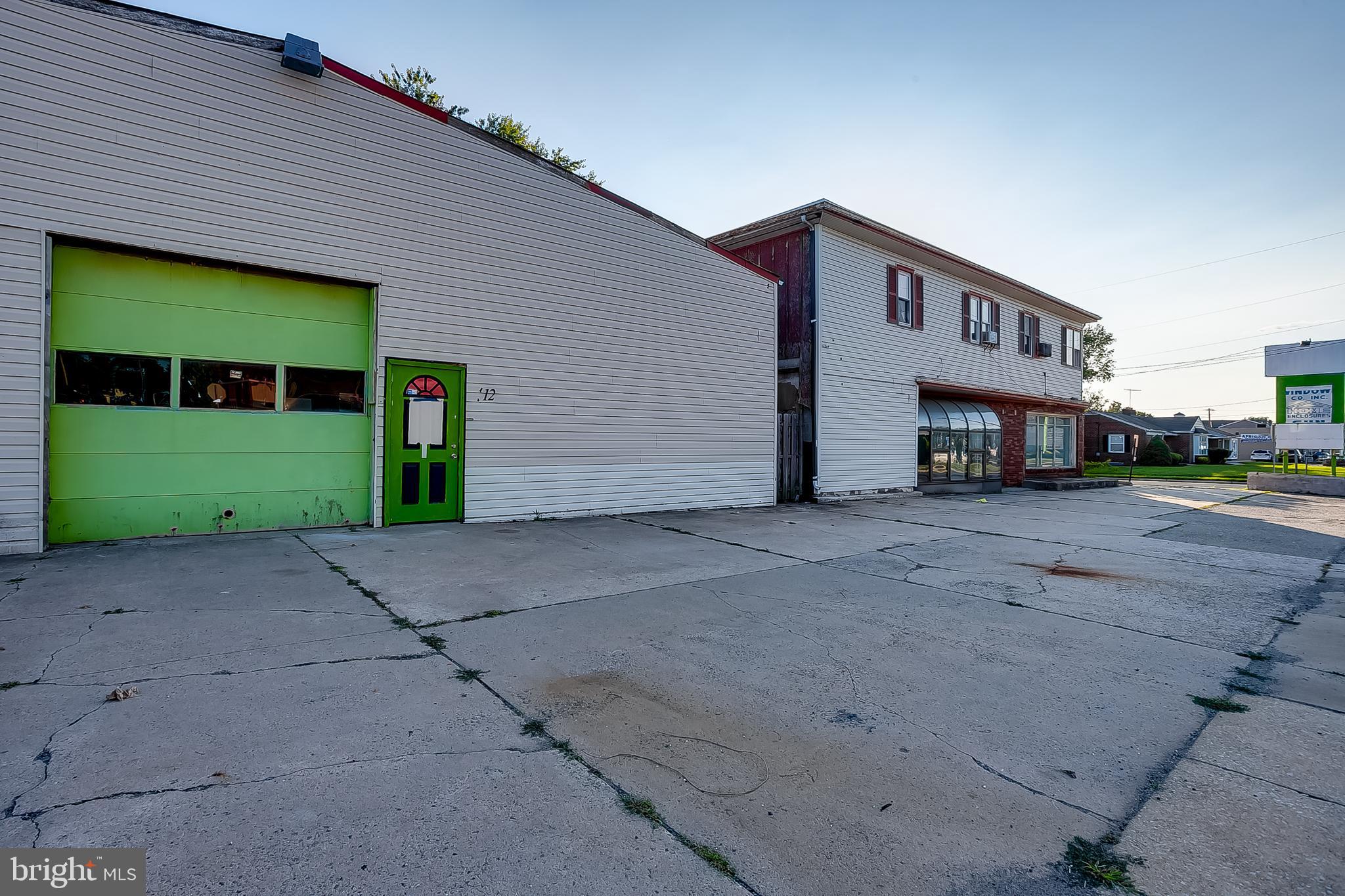 512 N WHITE HORSE PIKE
