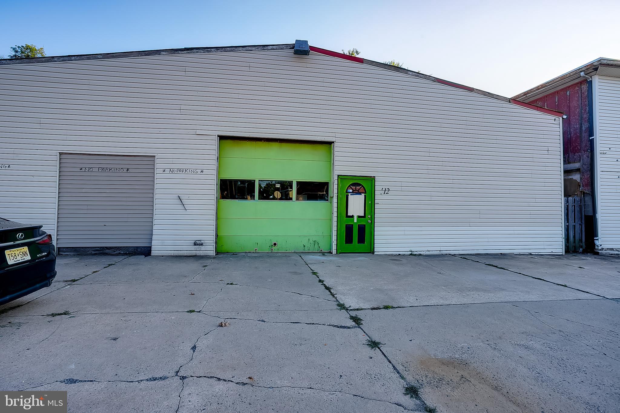 512 N WHITE HORSE PIKE