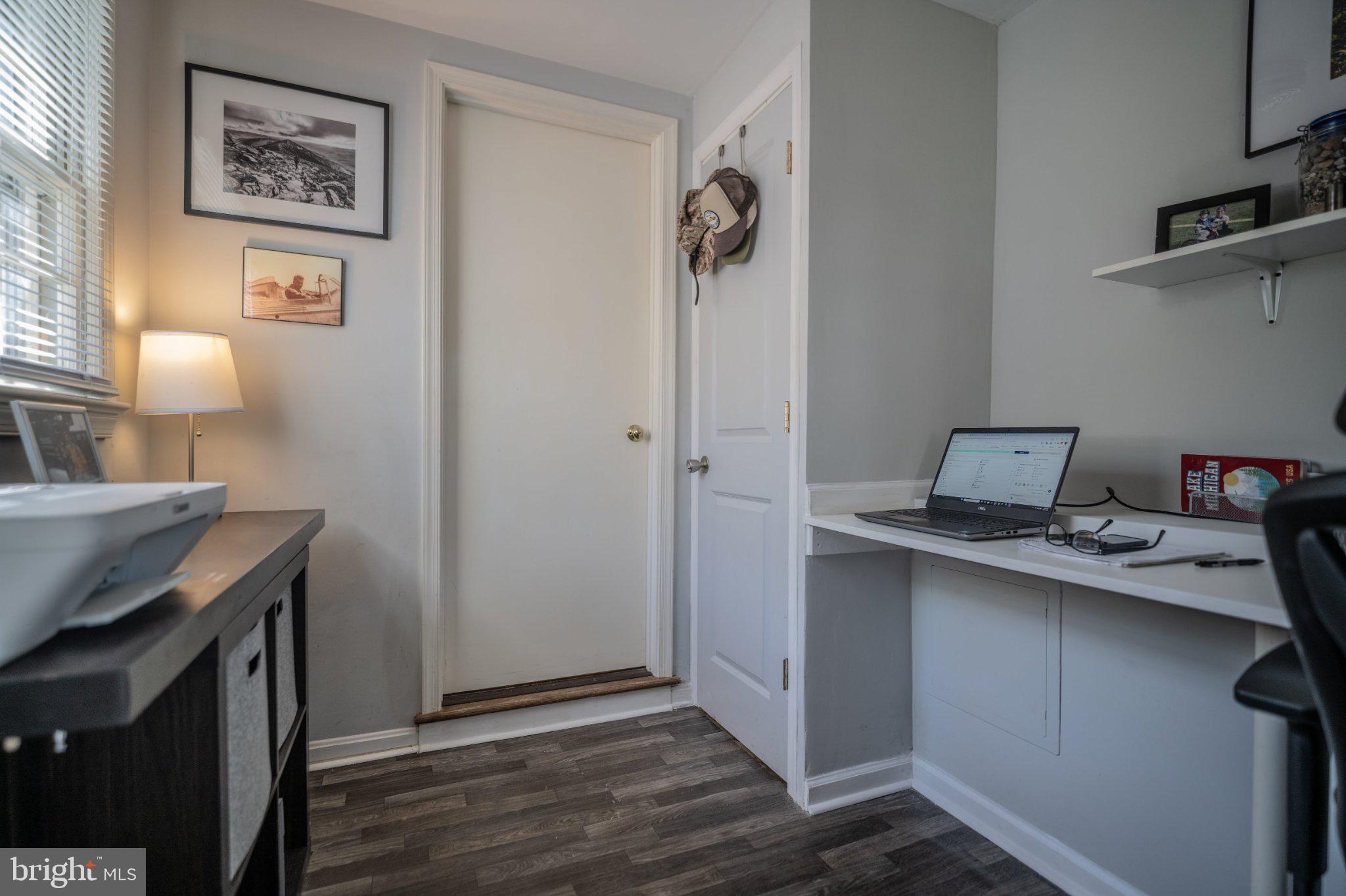 PINE GROVE - Residential