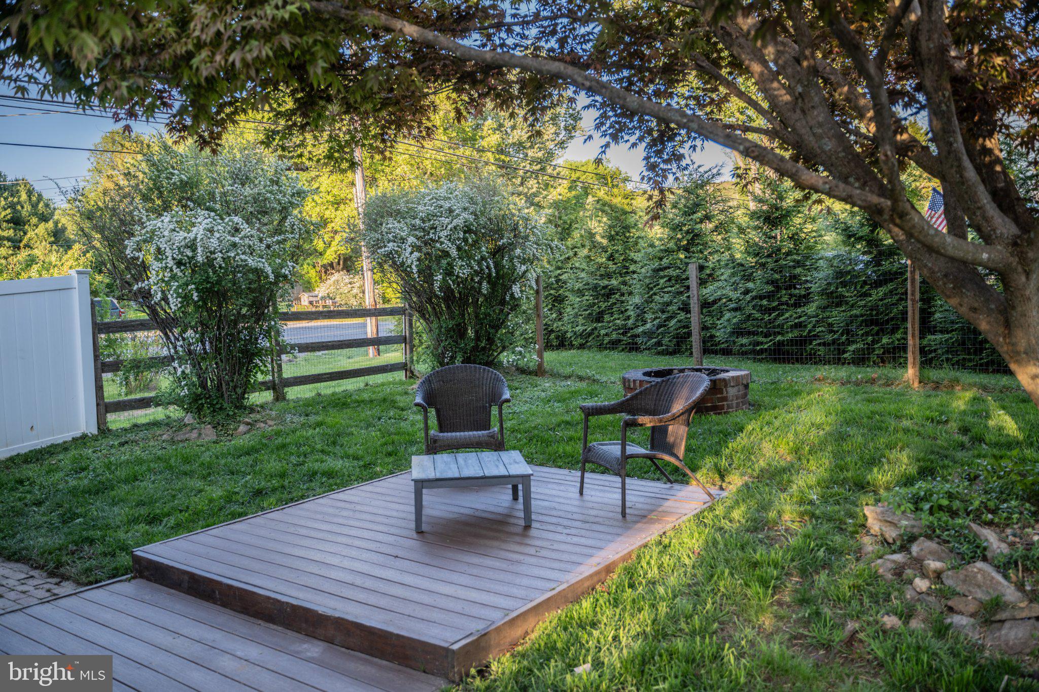 PINE GROVE - Residential