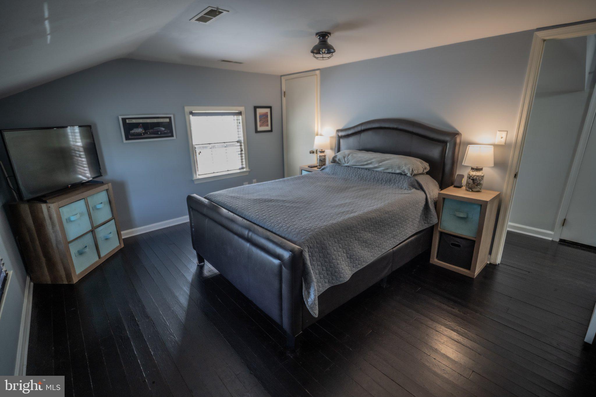 PINE GROVE - Residential