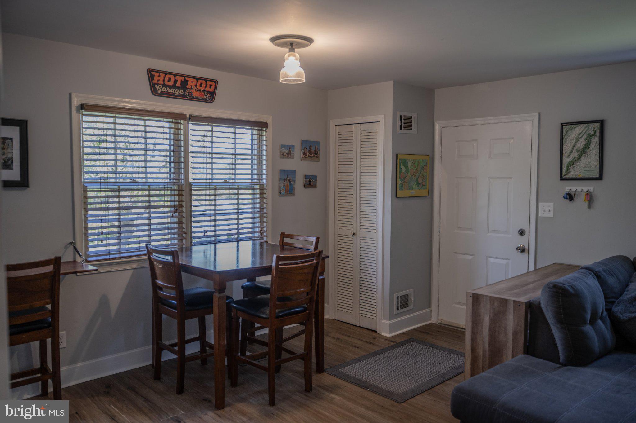 PINE GROVE - Residential