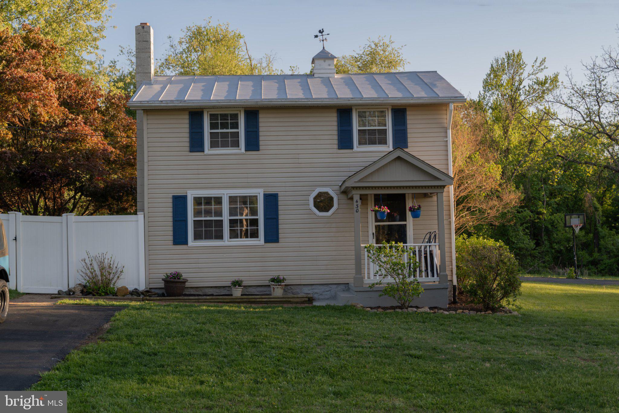 PINE GROVE - Residential