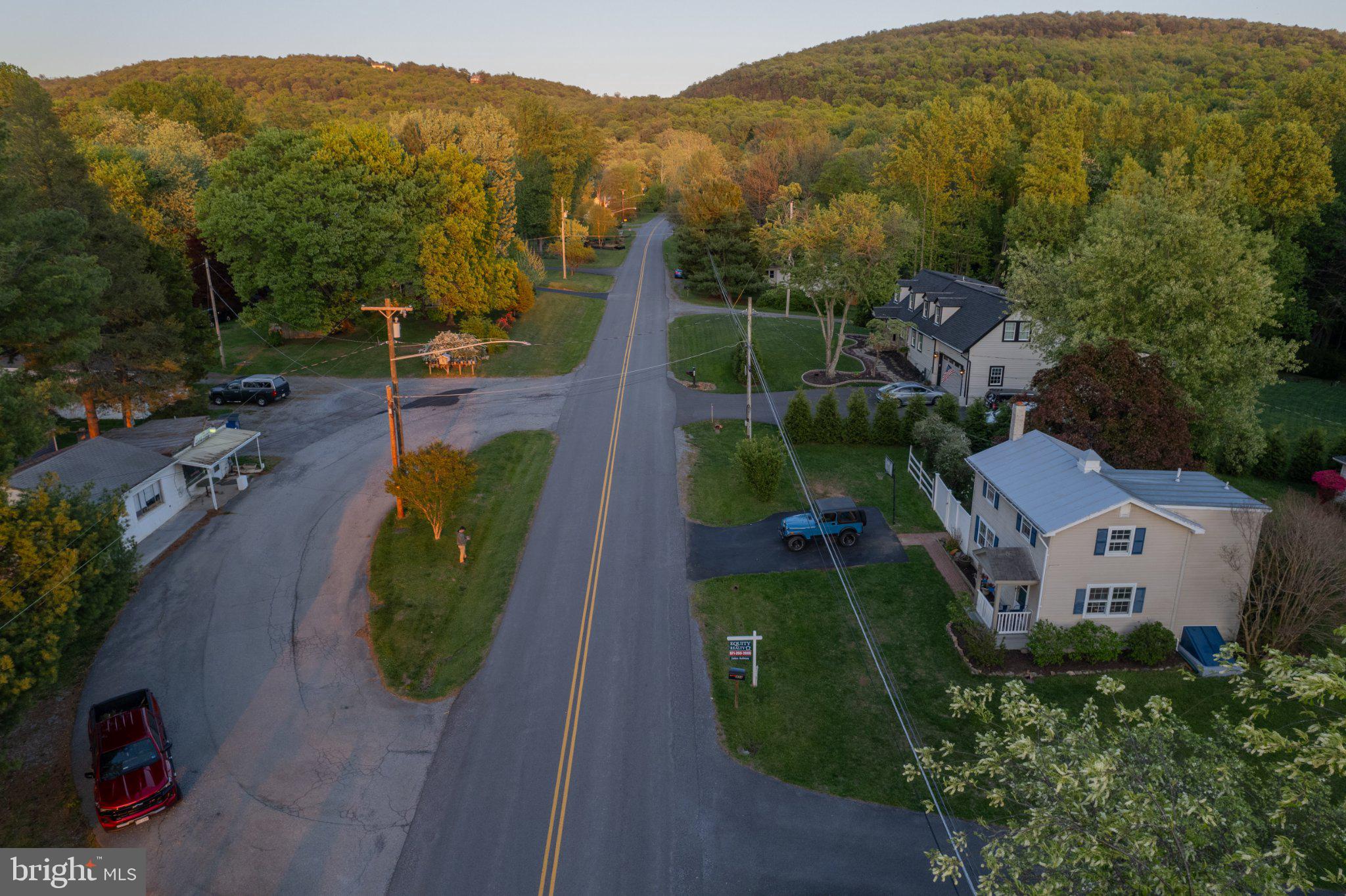 PINE GROVE - Residential