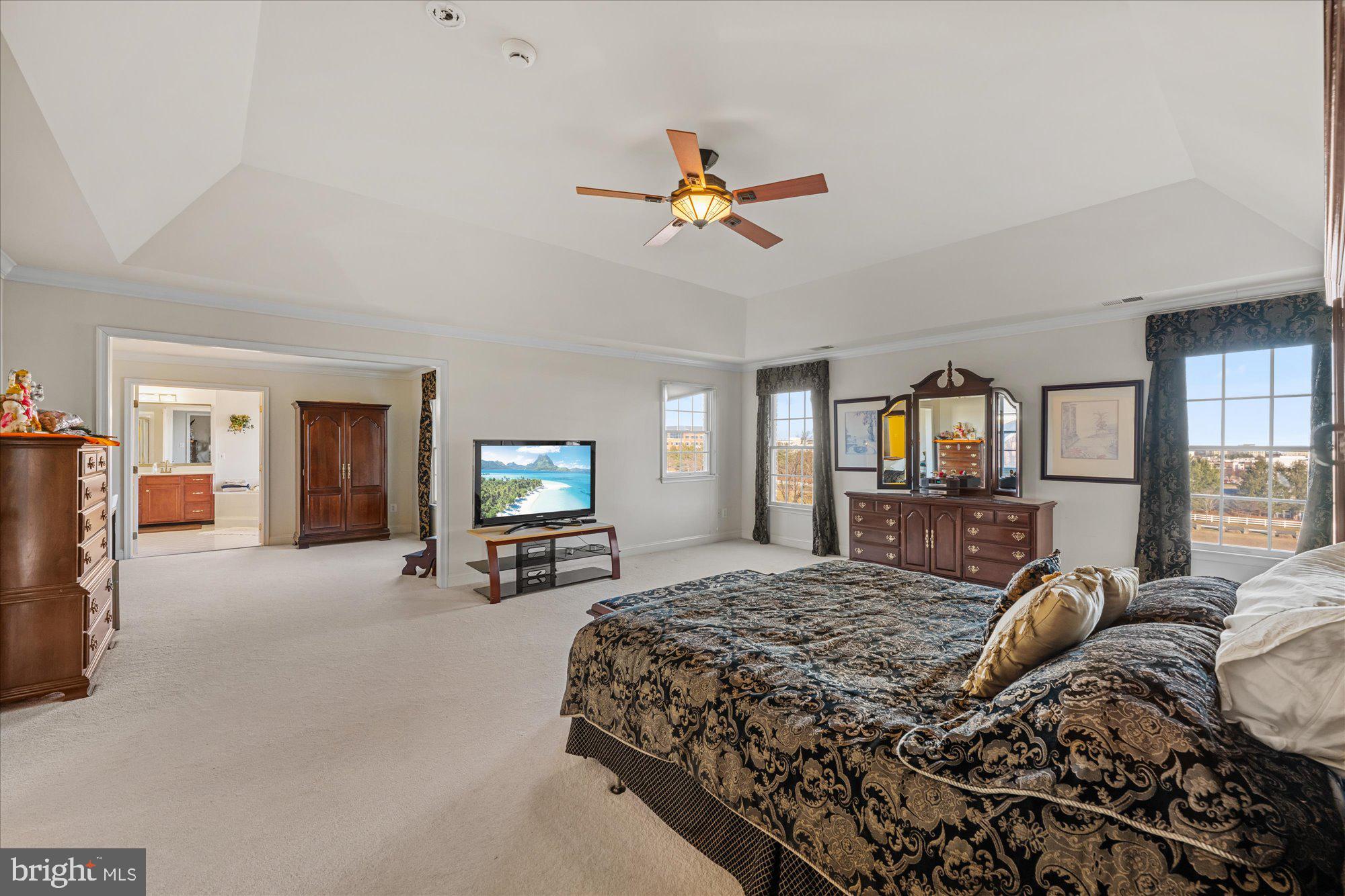 BELMONT COUNTRY CLUB - Residential