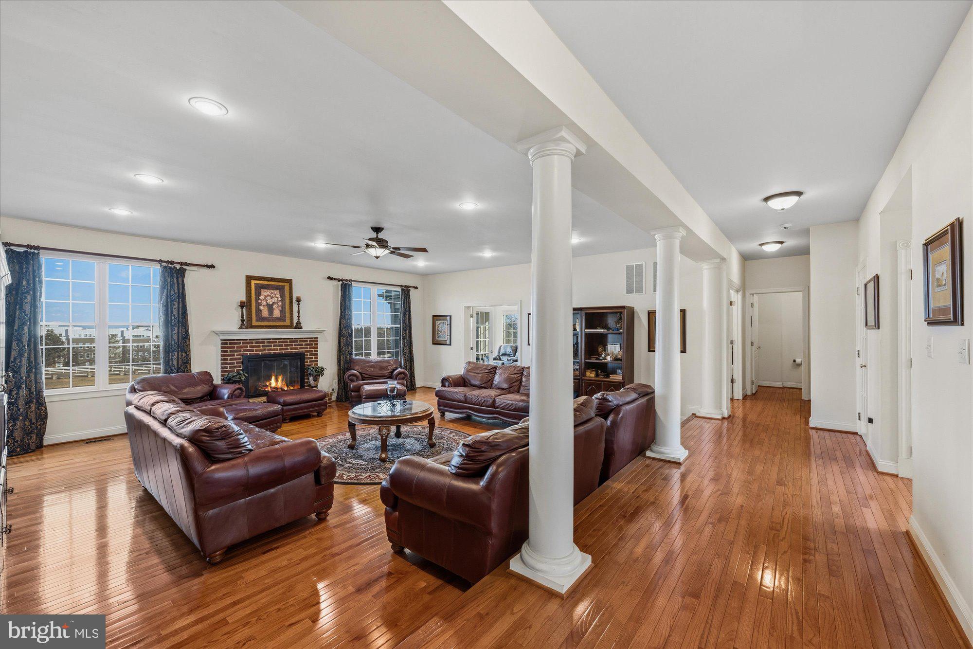 BELMONT COUNTRY CLUB - Residential