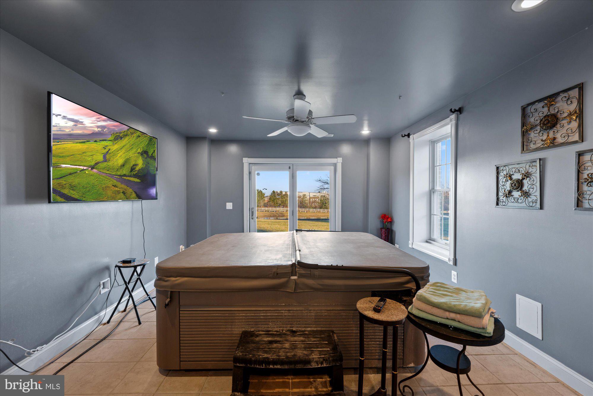 BELMONT COUNTRY CLUB - Residential