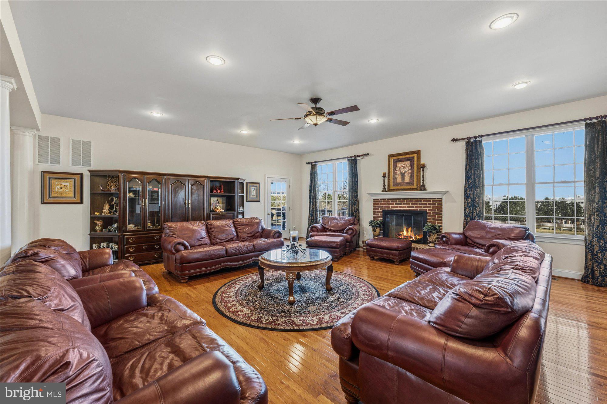 BELMONT COUNTRY CLUB - Residential