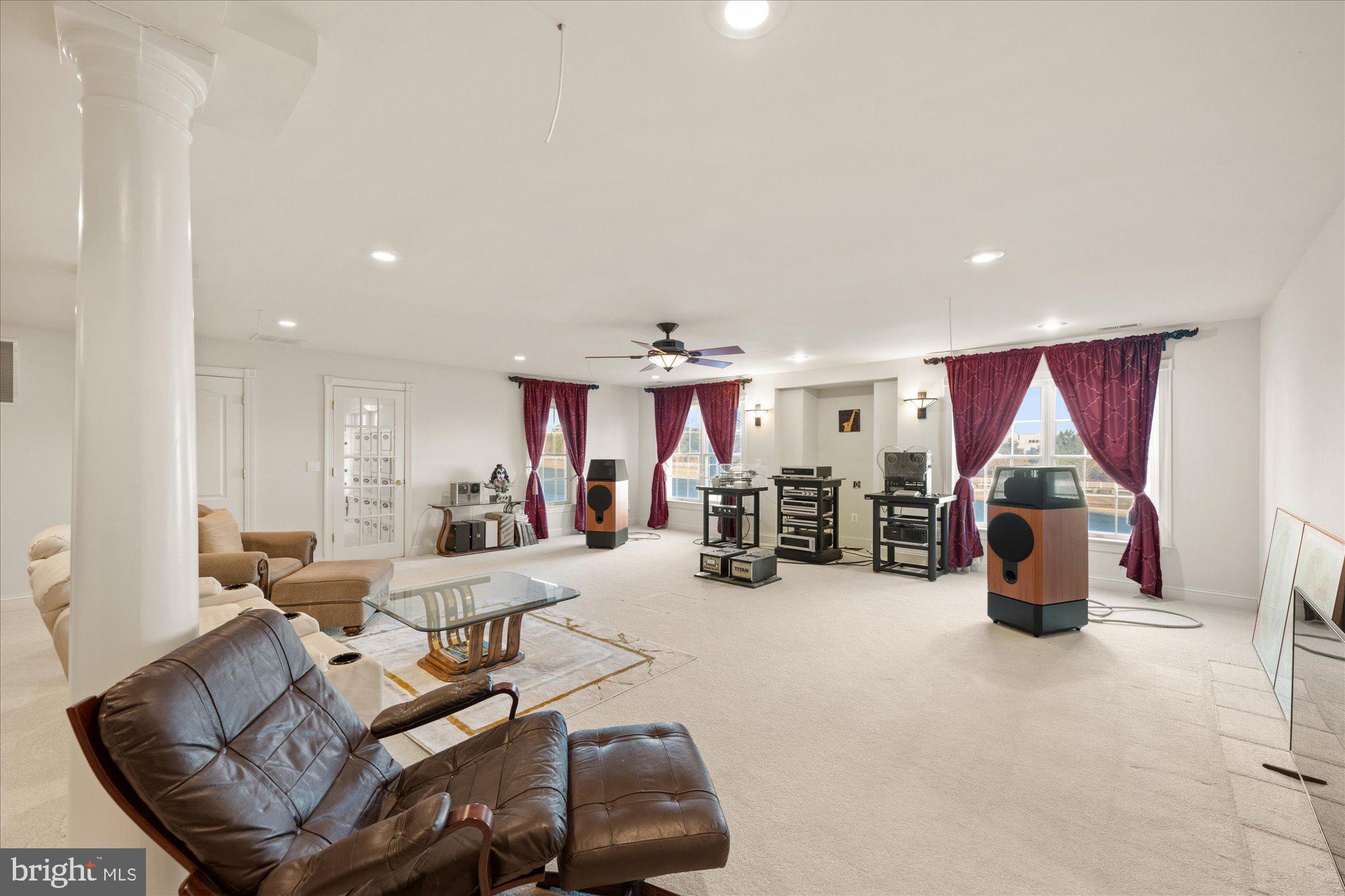 BELMONT COUNTRY CLUB - Residential