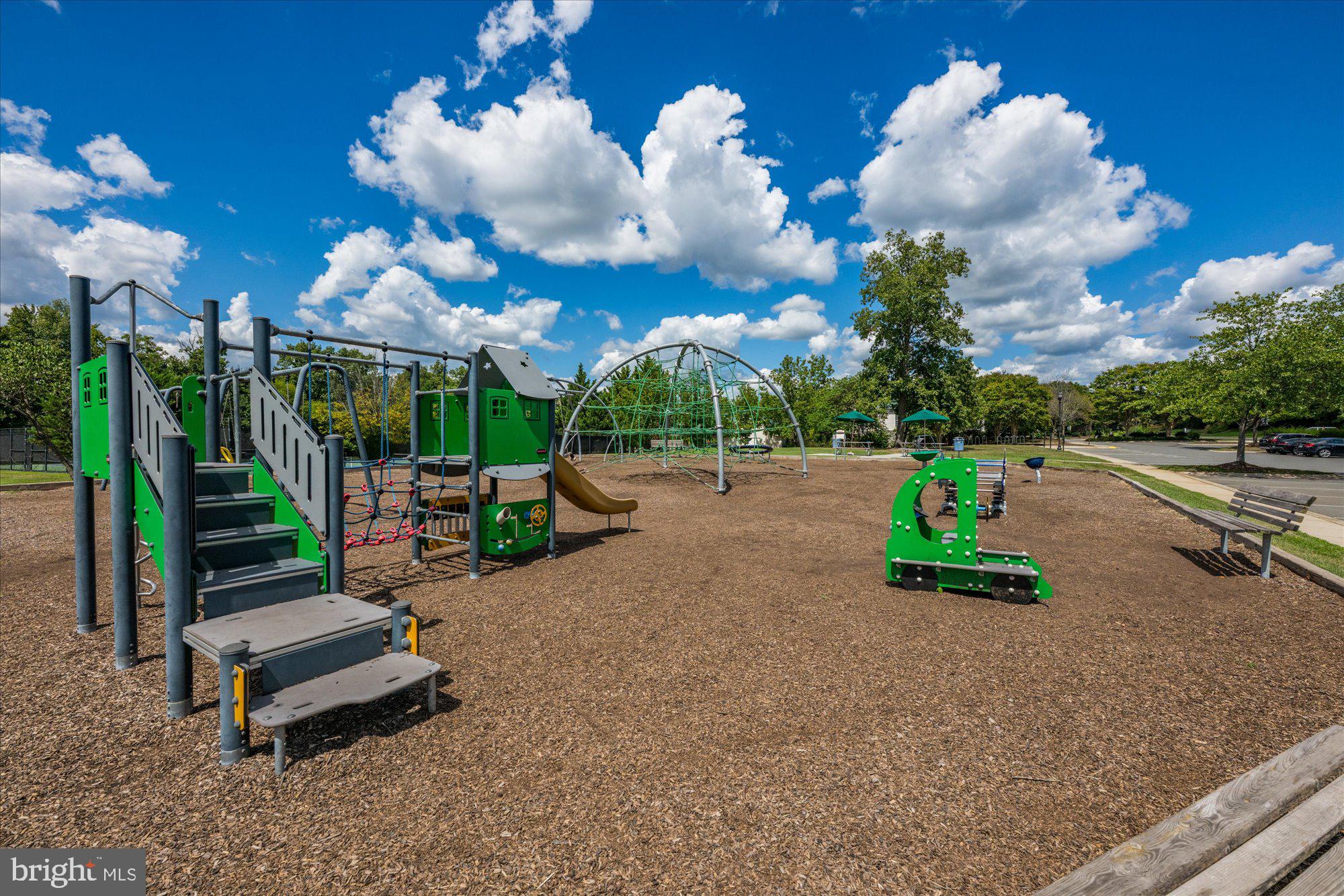 BELMONT COUNTRY CLUB - Residential