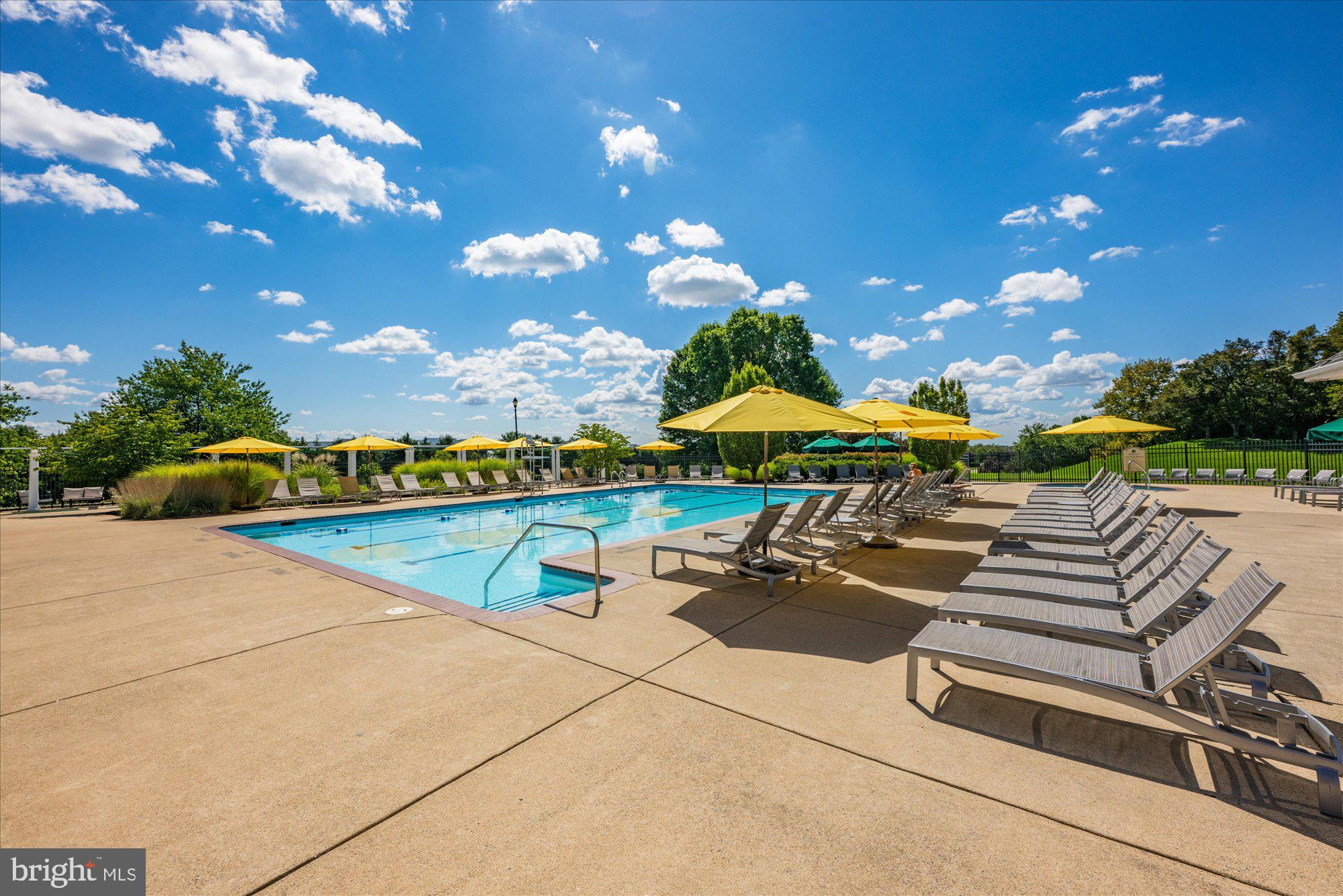 BELMONT COUNTRY CLUB - Residential