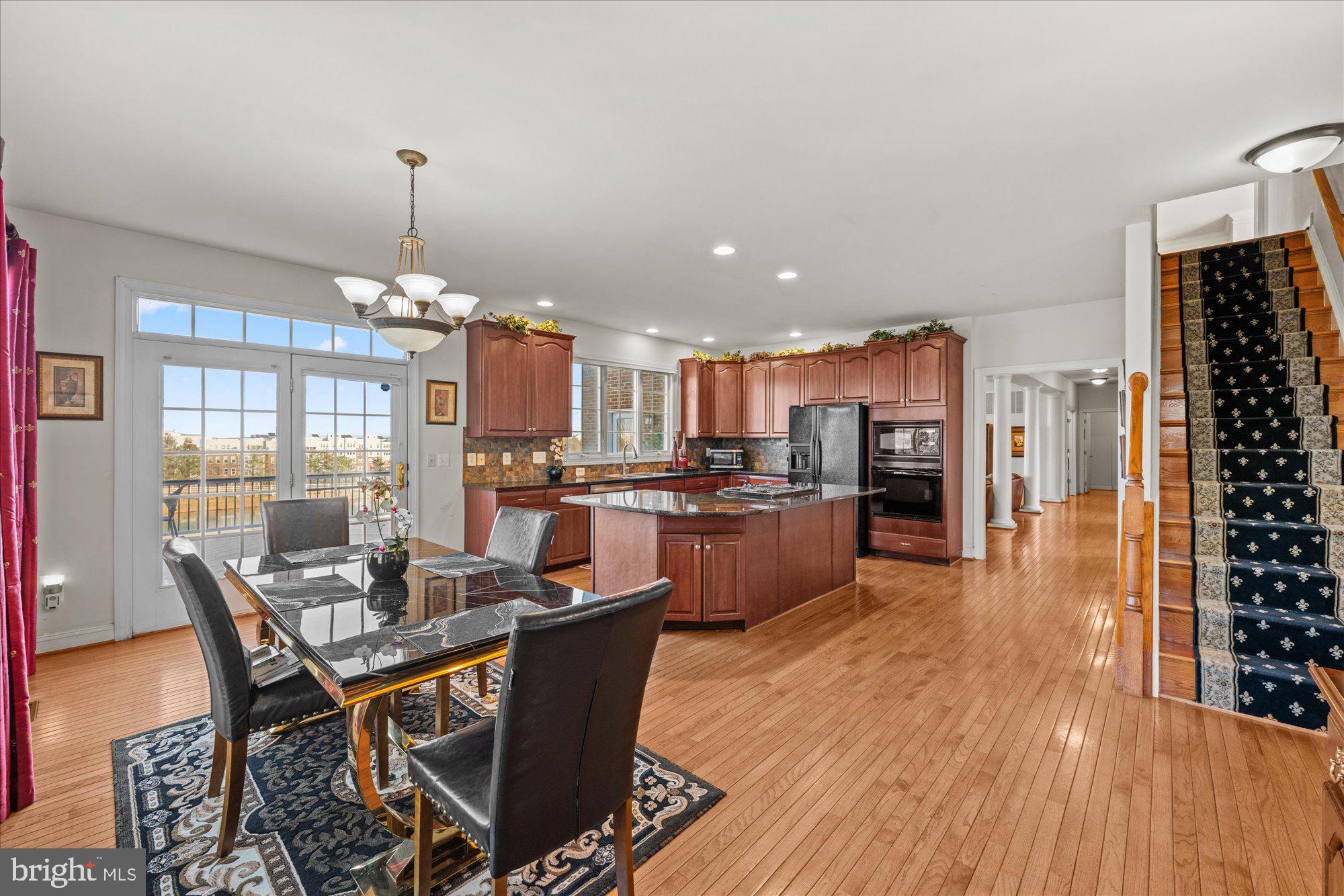 BELMONT COUNTRY CLUB - Residential