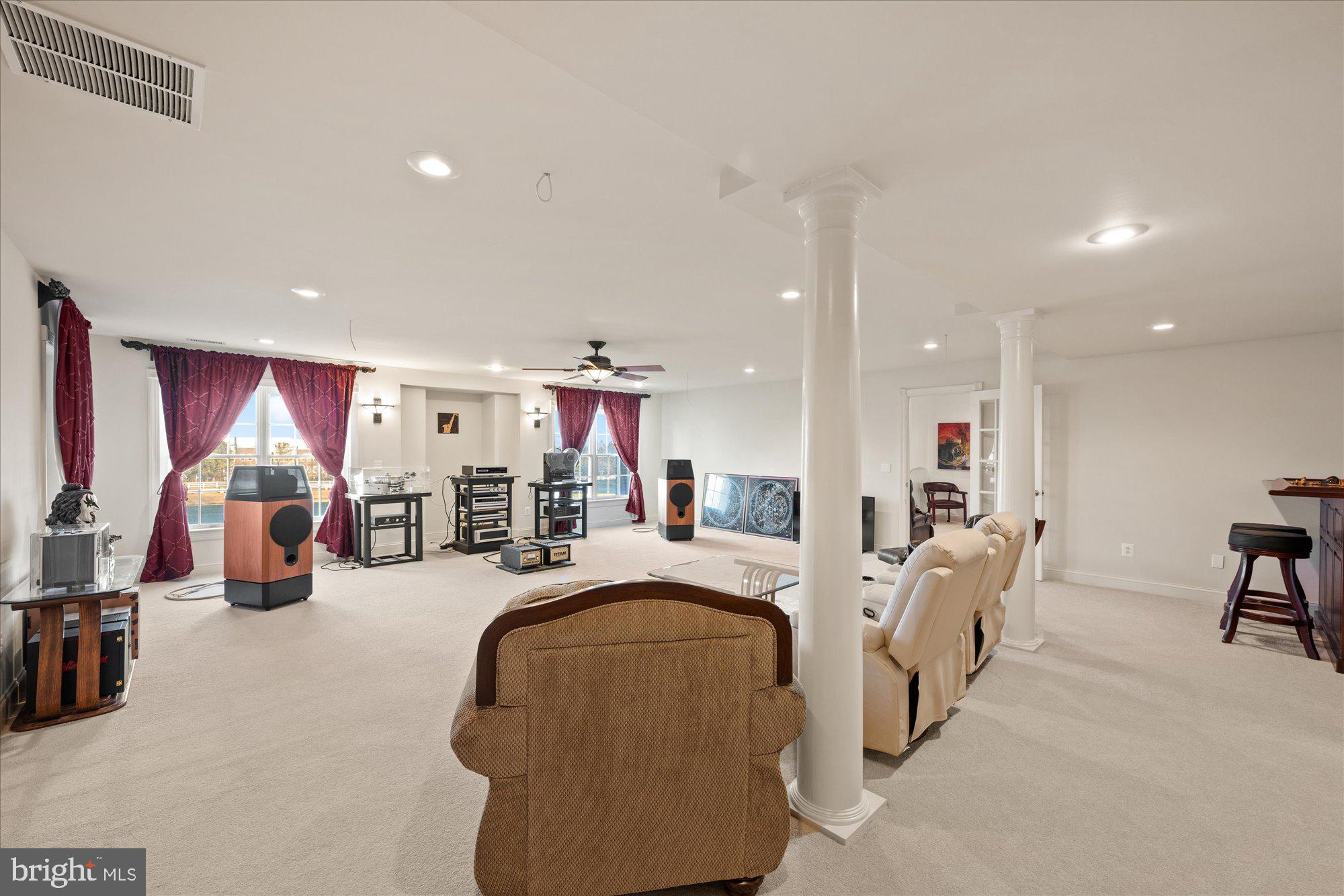 BELMONT COUNTRY CLUB - Residential