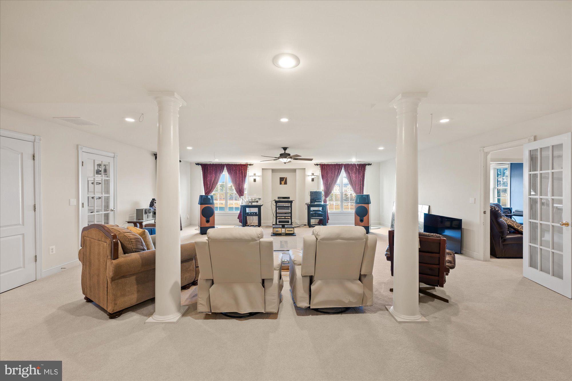 BELMONT COUNTRY CLUB - Residential