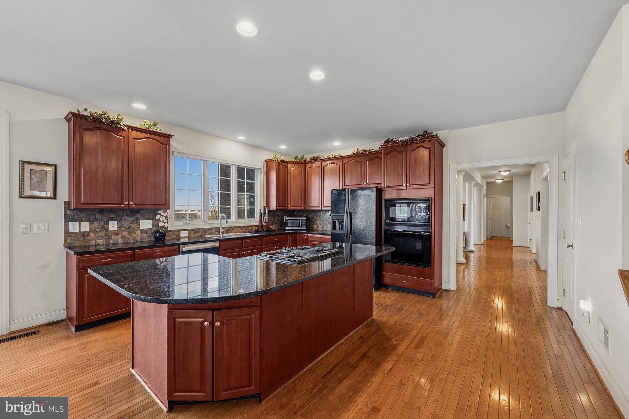 BELMONT COUNTRY CLUB - Residential