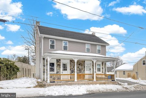 6111 LEMON STREET 15 EAST PETERSBURG PA 17520