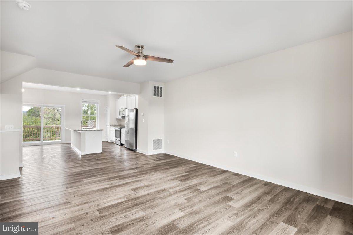 COLD SPRING RUN - Residential